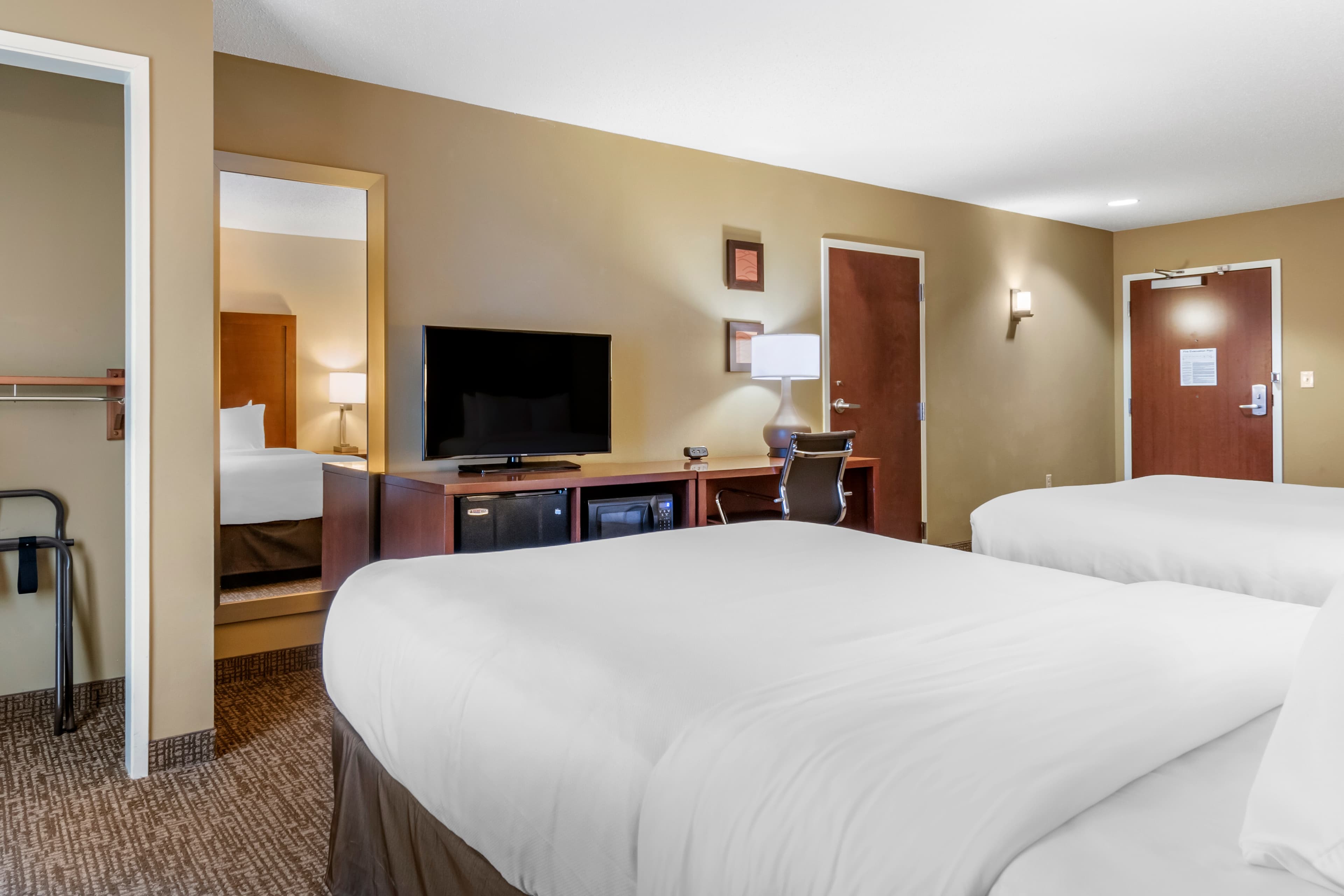Comfort Inn PA Turnpike - I-81 — 7
