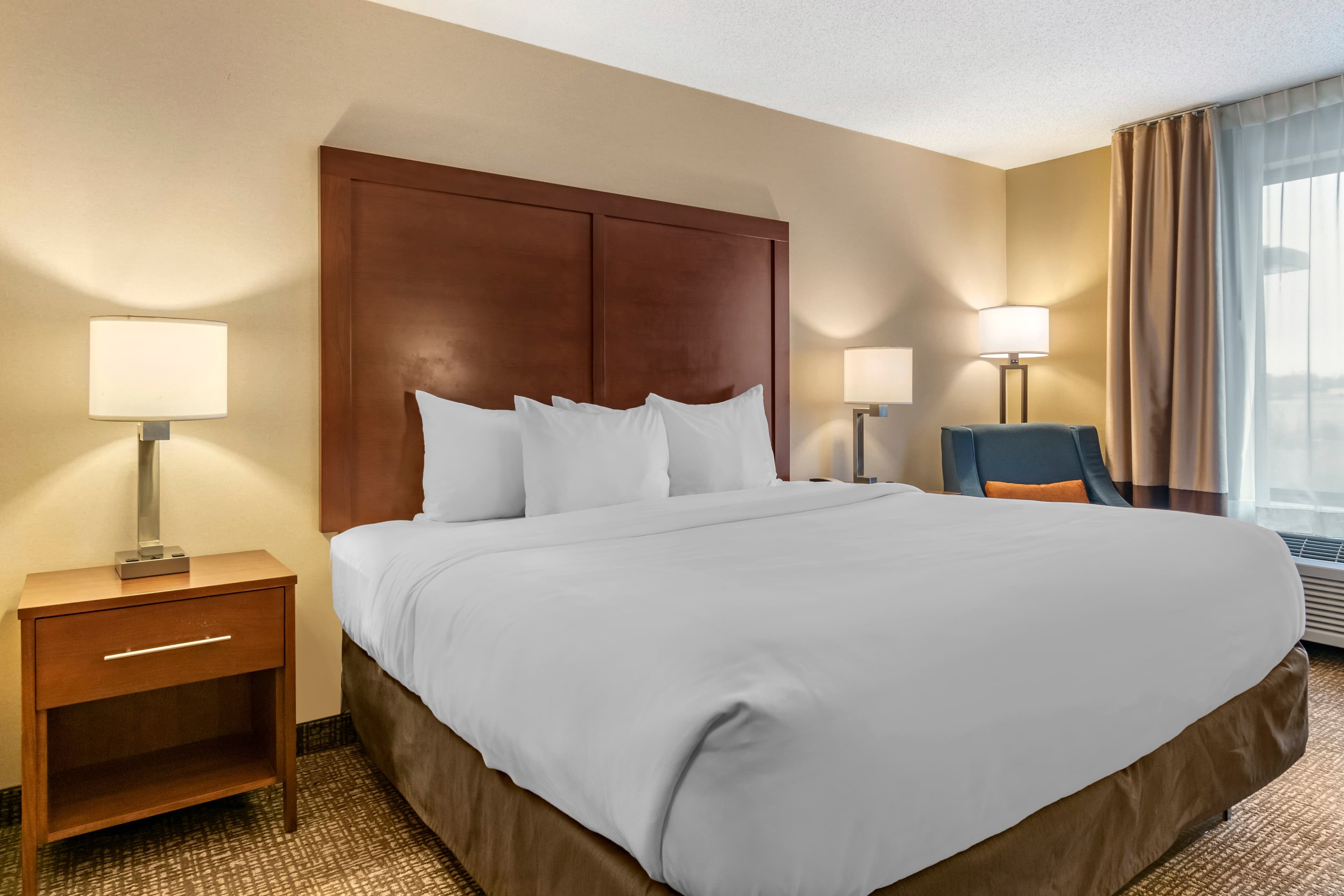 Comfort Inn PA Turnpike - I-81 - Image 2