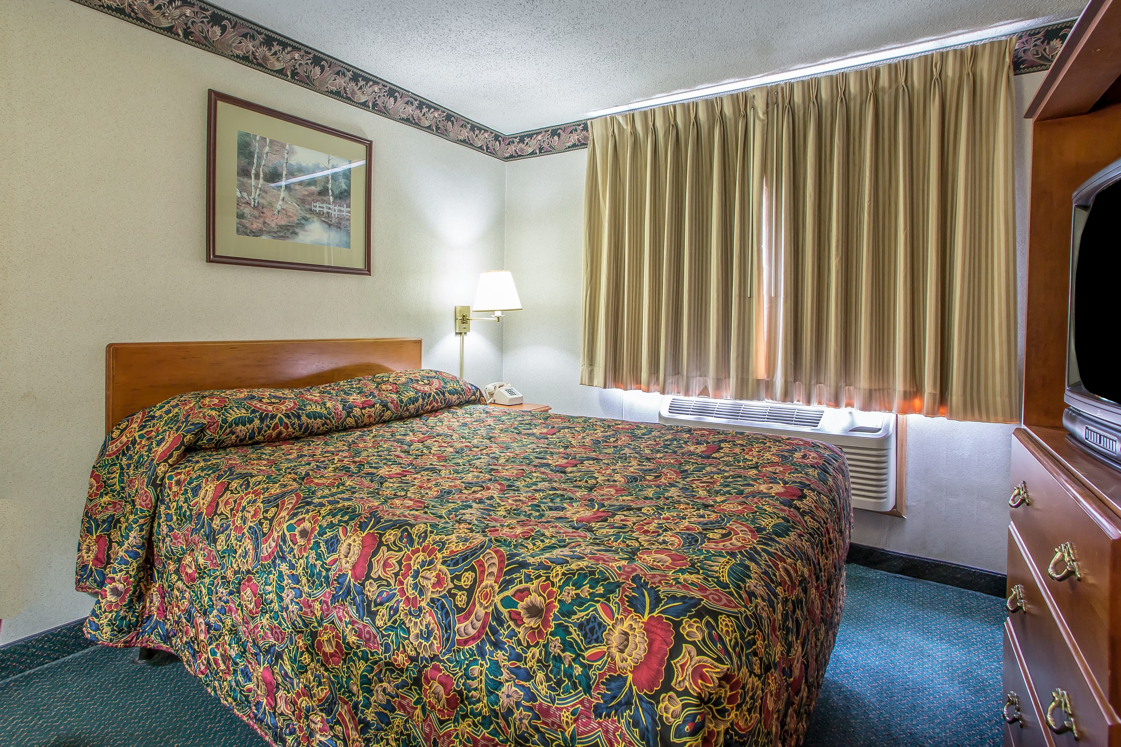 Rodeway Inn Bedford — 12