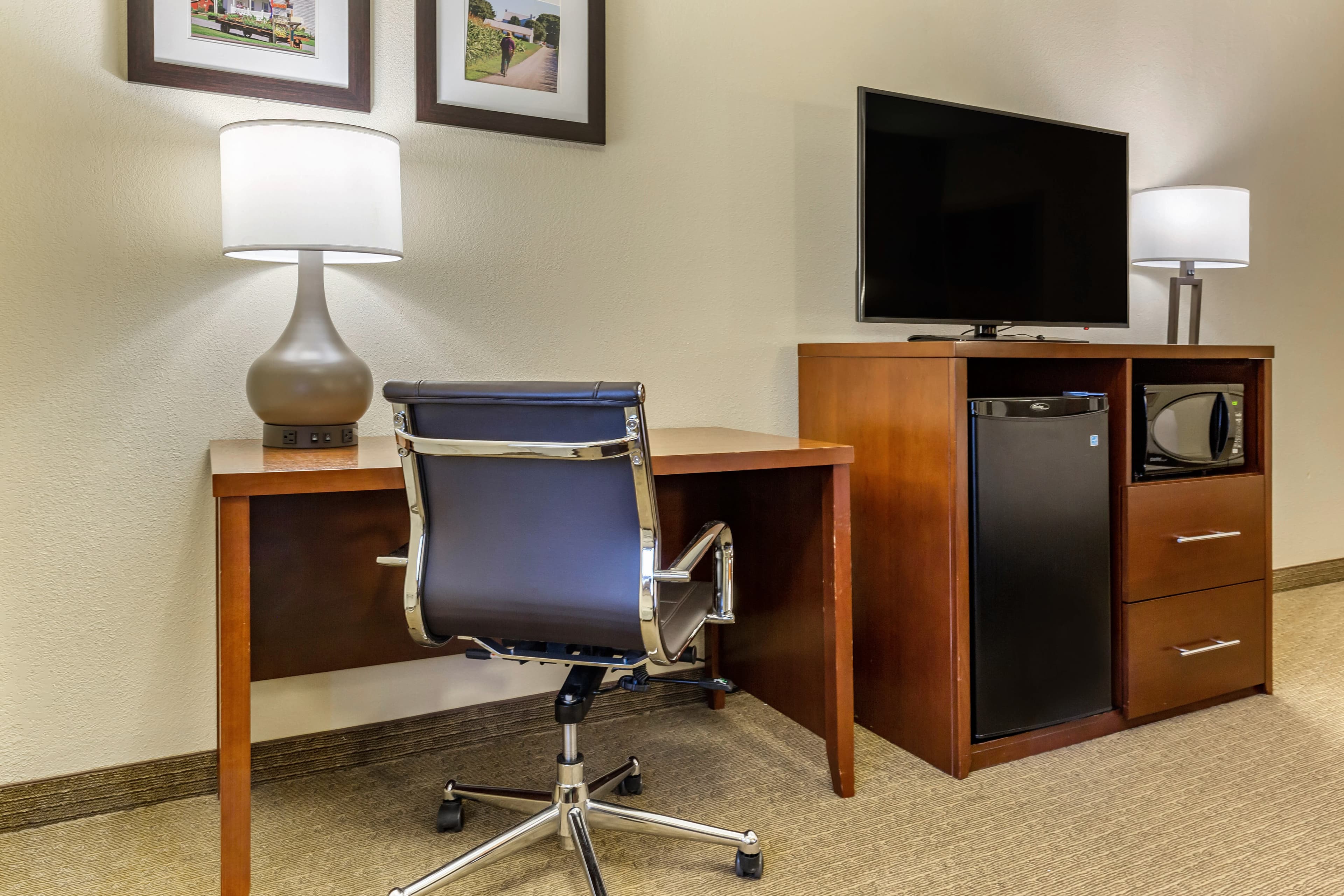 Comfort Inn Lancaster at Rockvale - Image 4