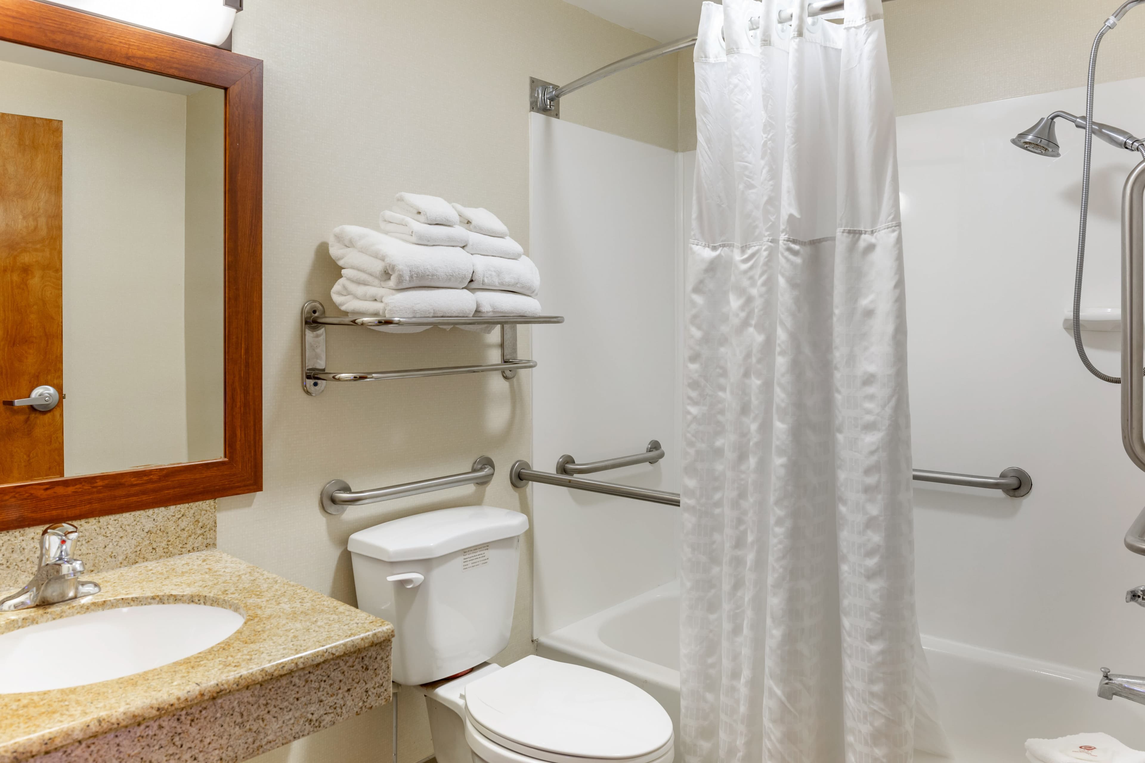 Comfort Inn Lancaster at Rockvale — 6