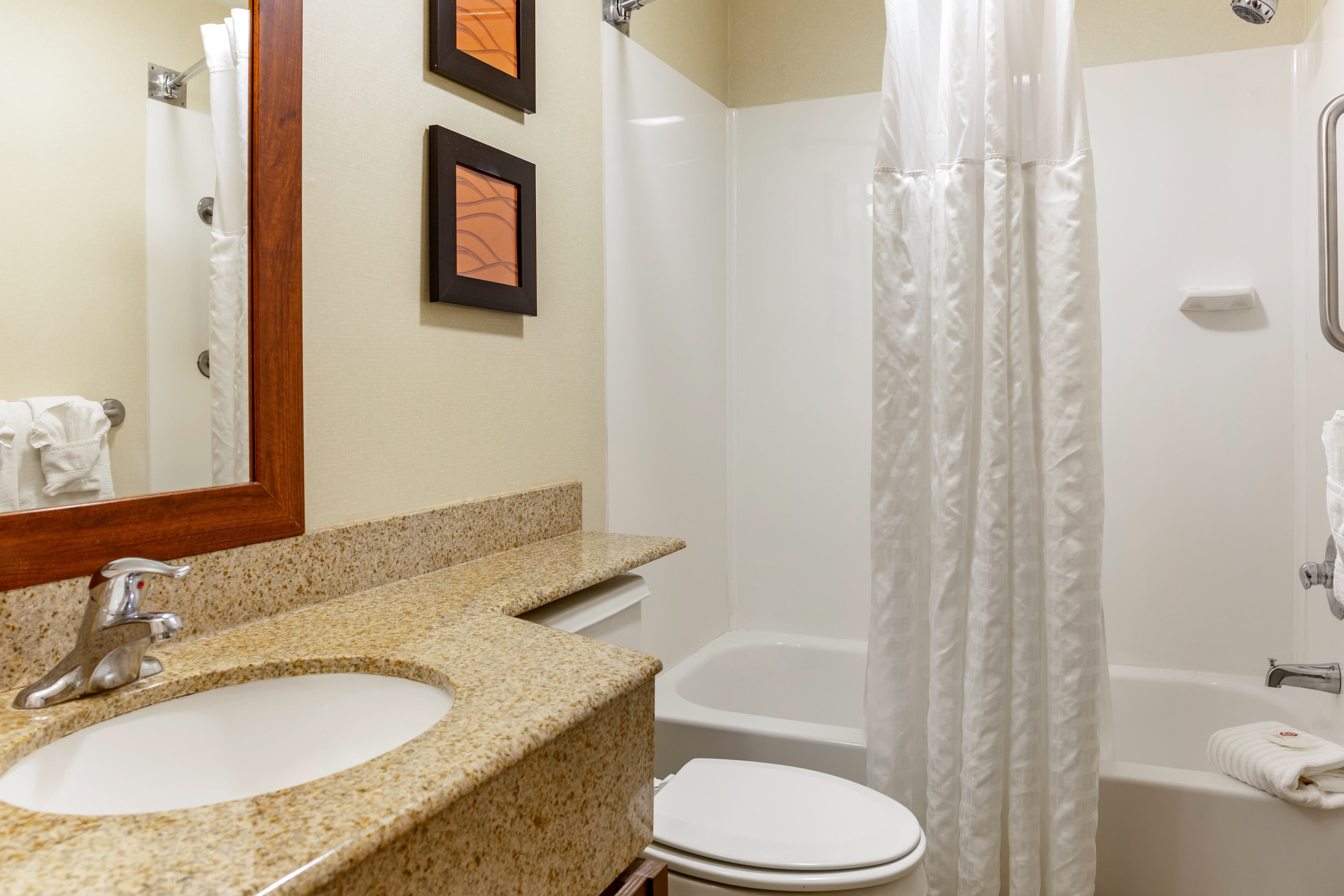 Comfort Inn Lancaster at Rockvale — 28
