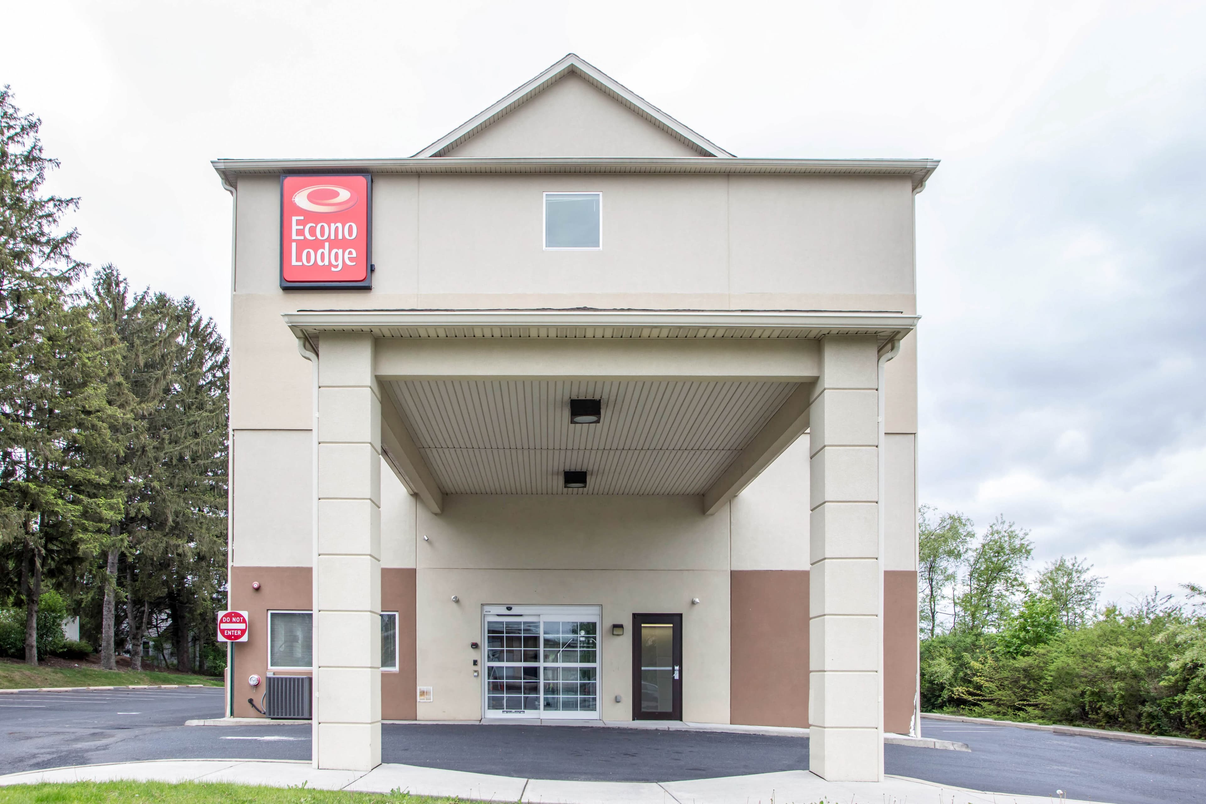 Econo Lodge Harrisburg - Hershey - Image 1