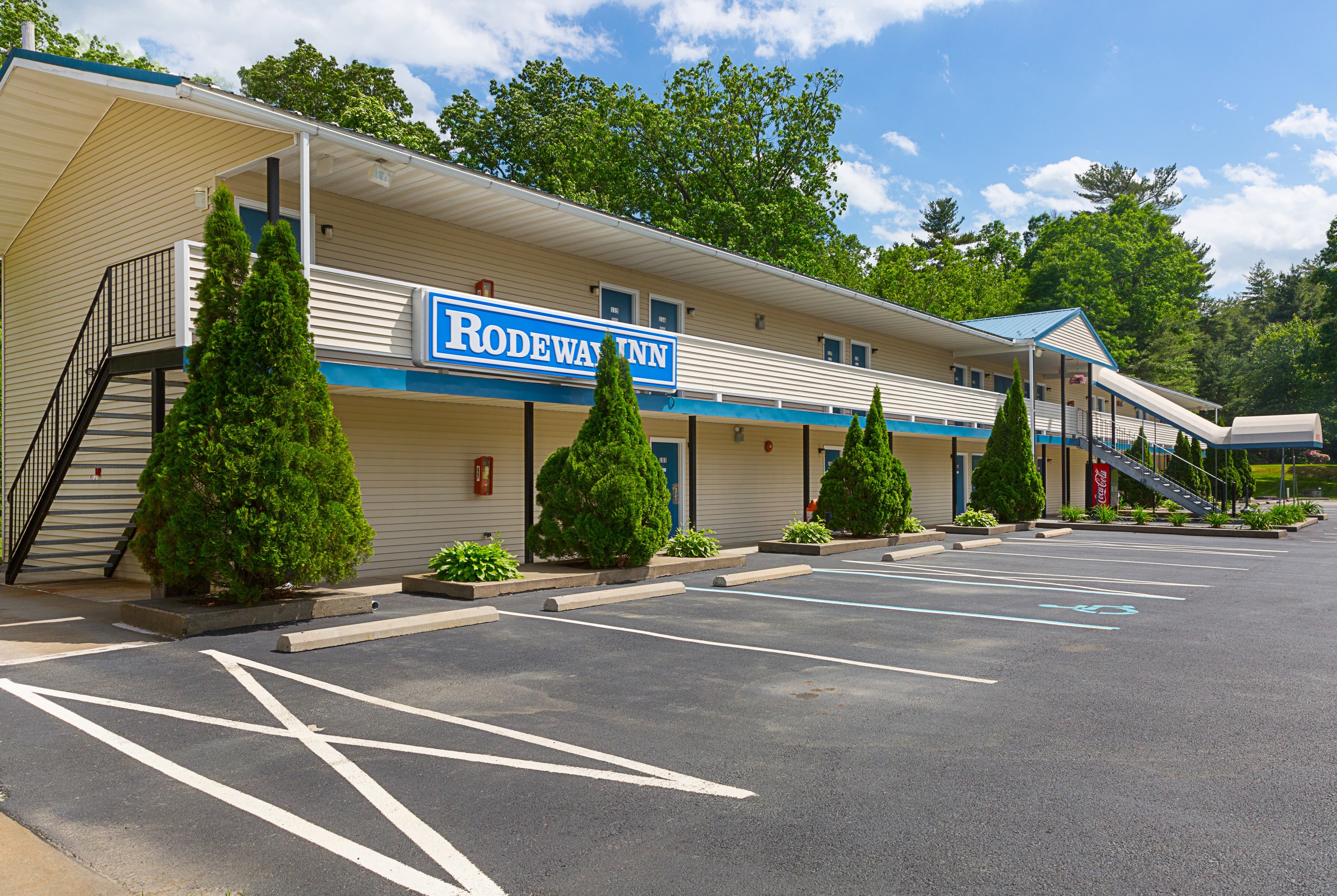 Rodeway Inn Milford - I-84 - Image 1