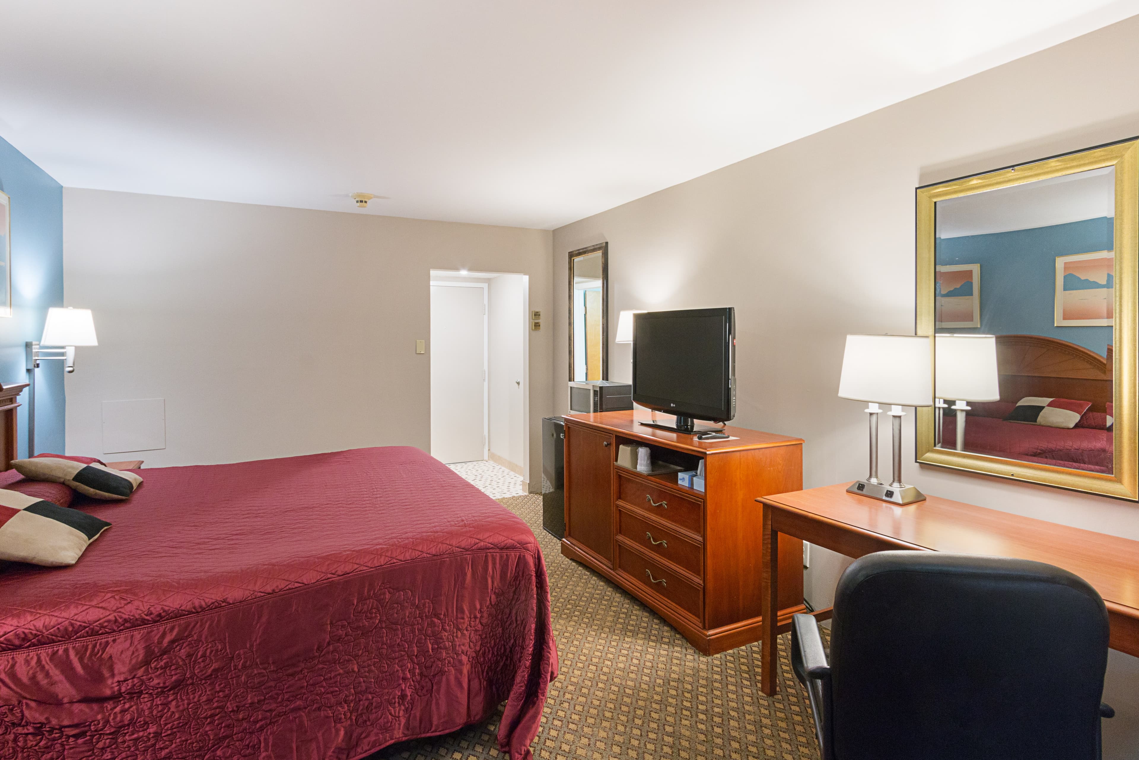 Rodeway Inn Milford - I-84 - Image 4