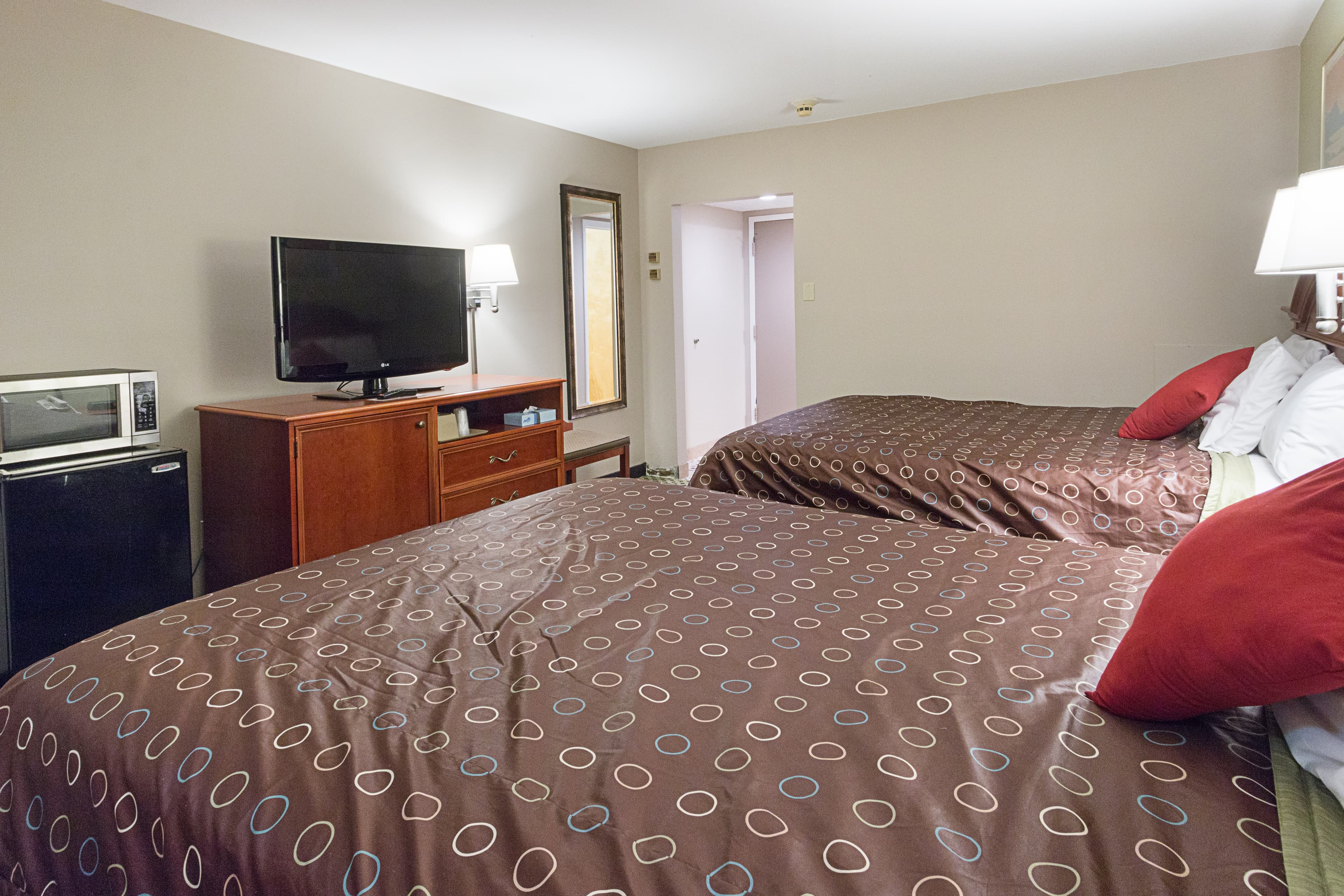 Rodeway Inn Milford - I-84 — 11