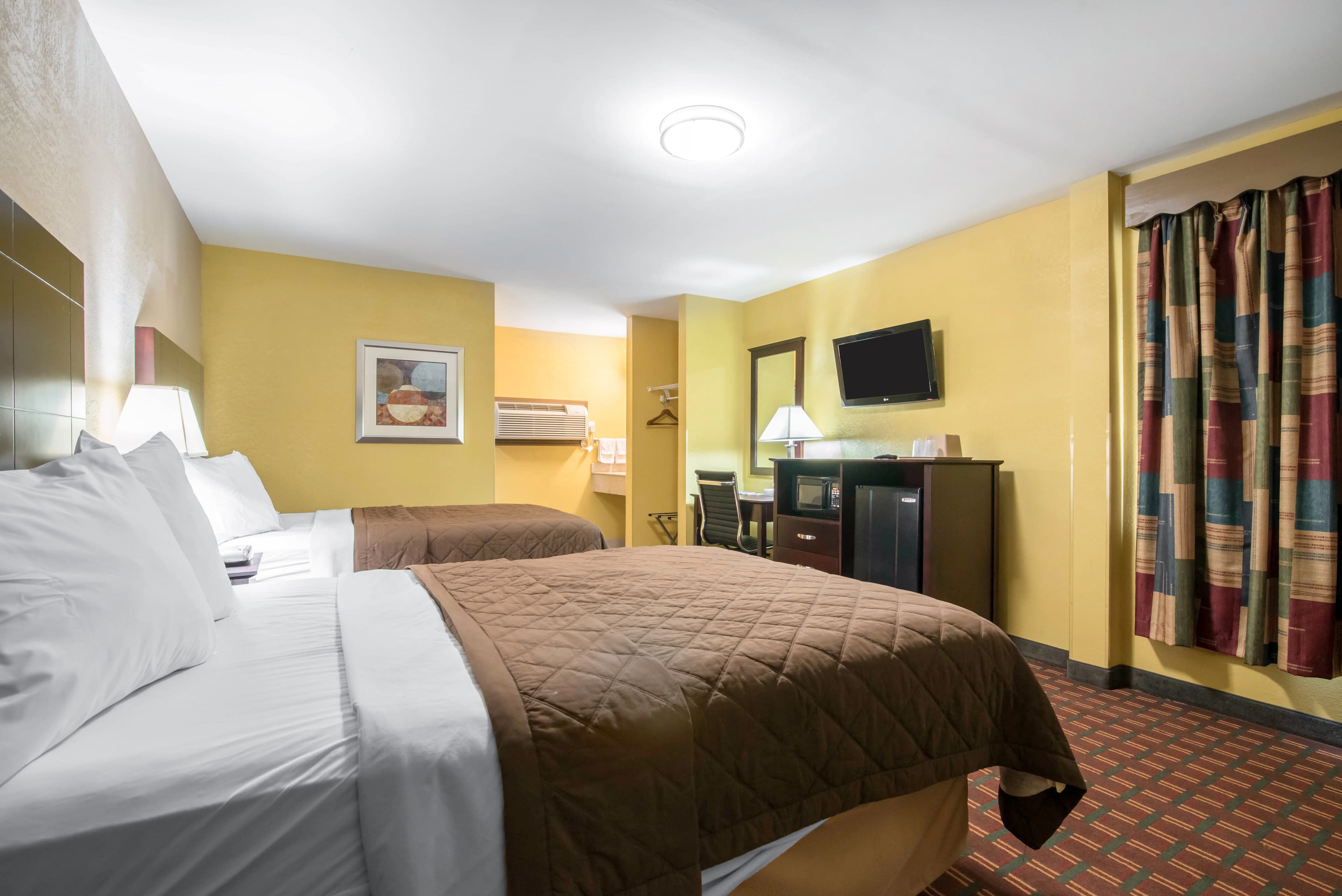 Rodeway Inn Towanda - Image 2