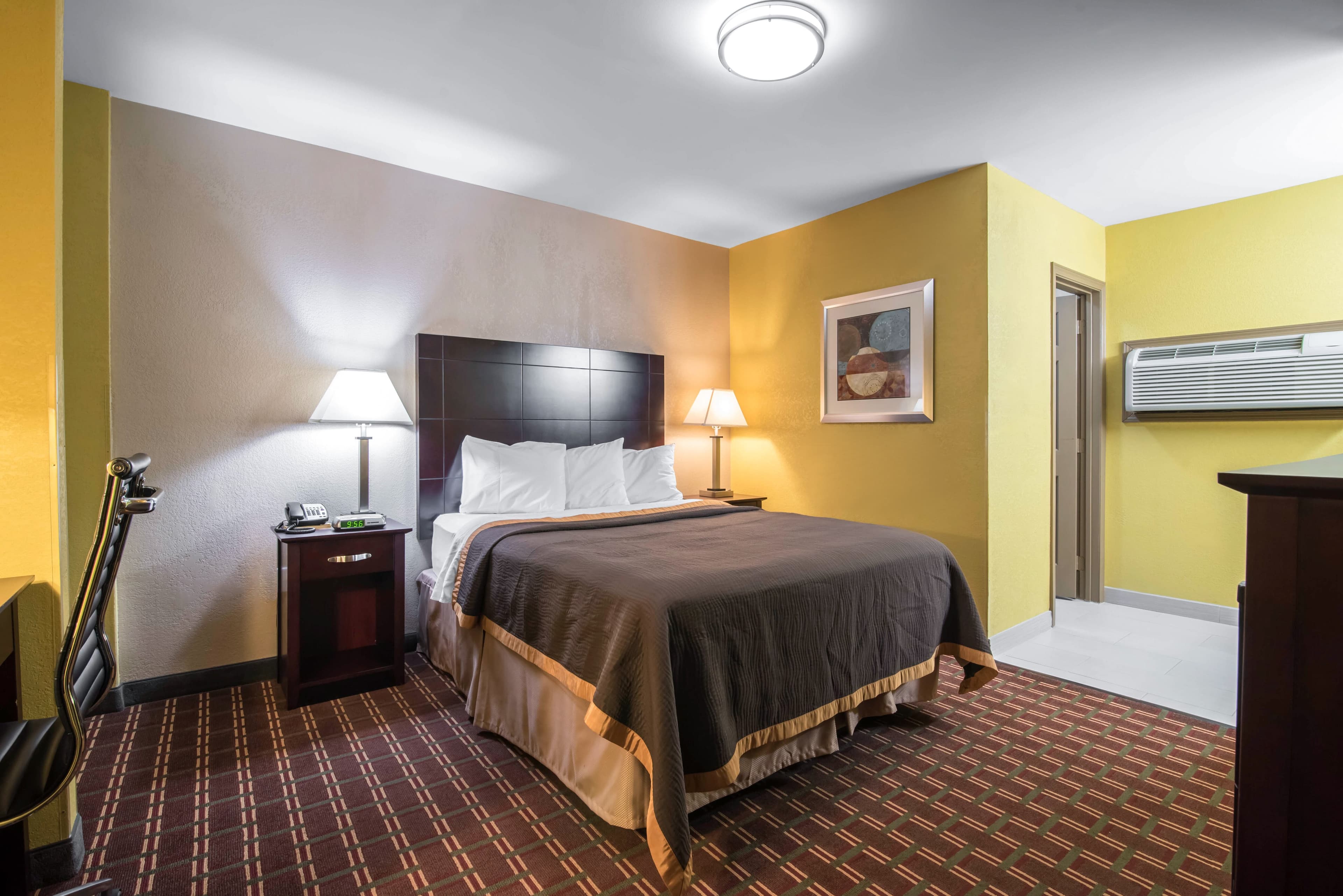 Rodeway Inn Towanda — 8