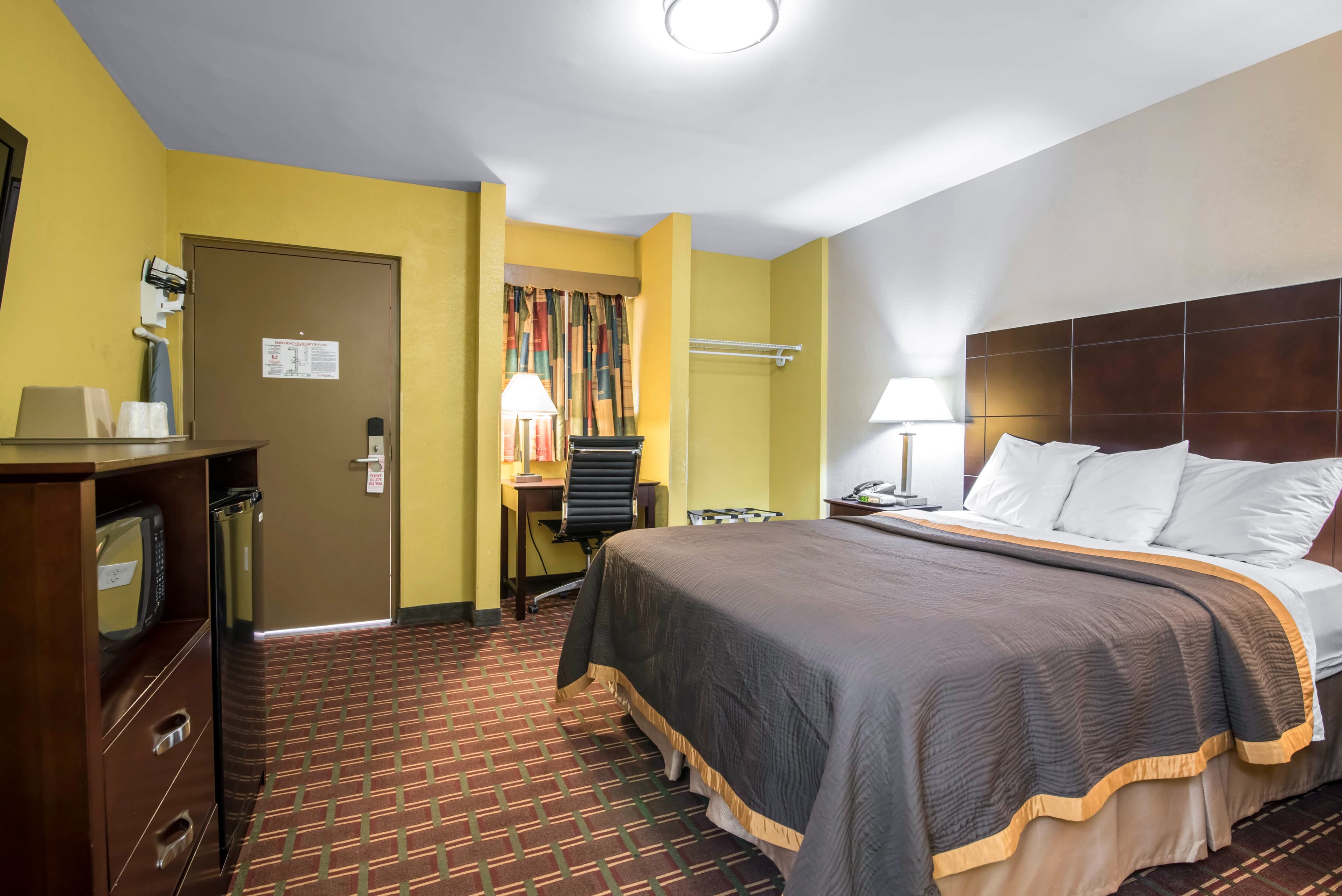 Rodeway Inn Towanda — 10