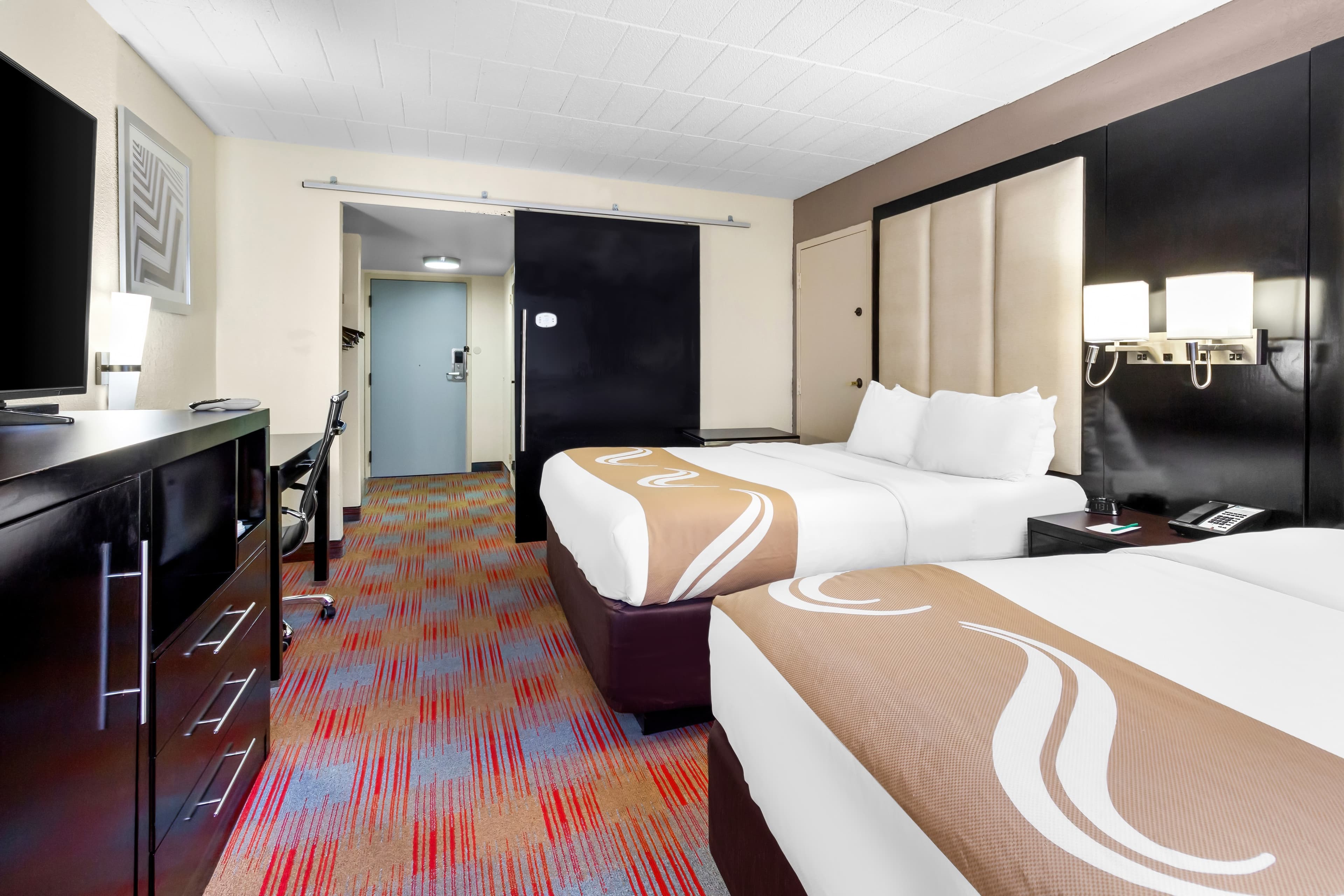 Quality Inn & Suites Altoona — 14