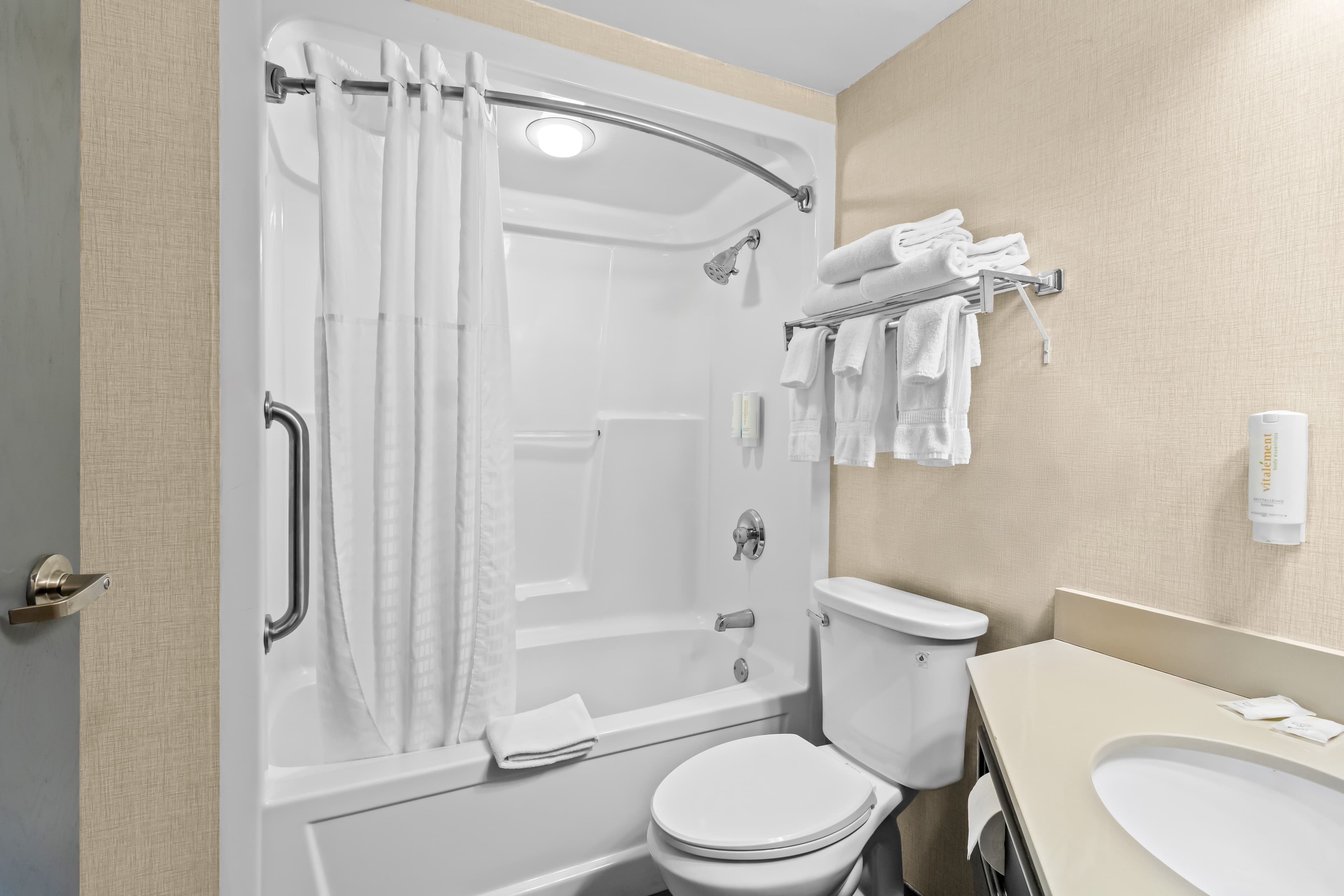 Clarion Inn Cranberry Township — 21