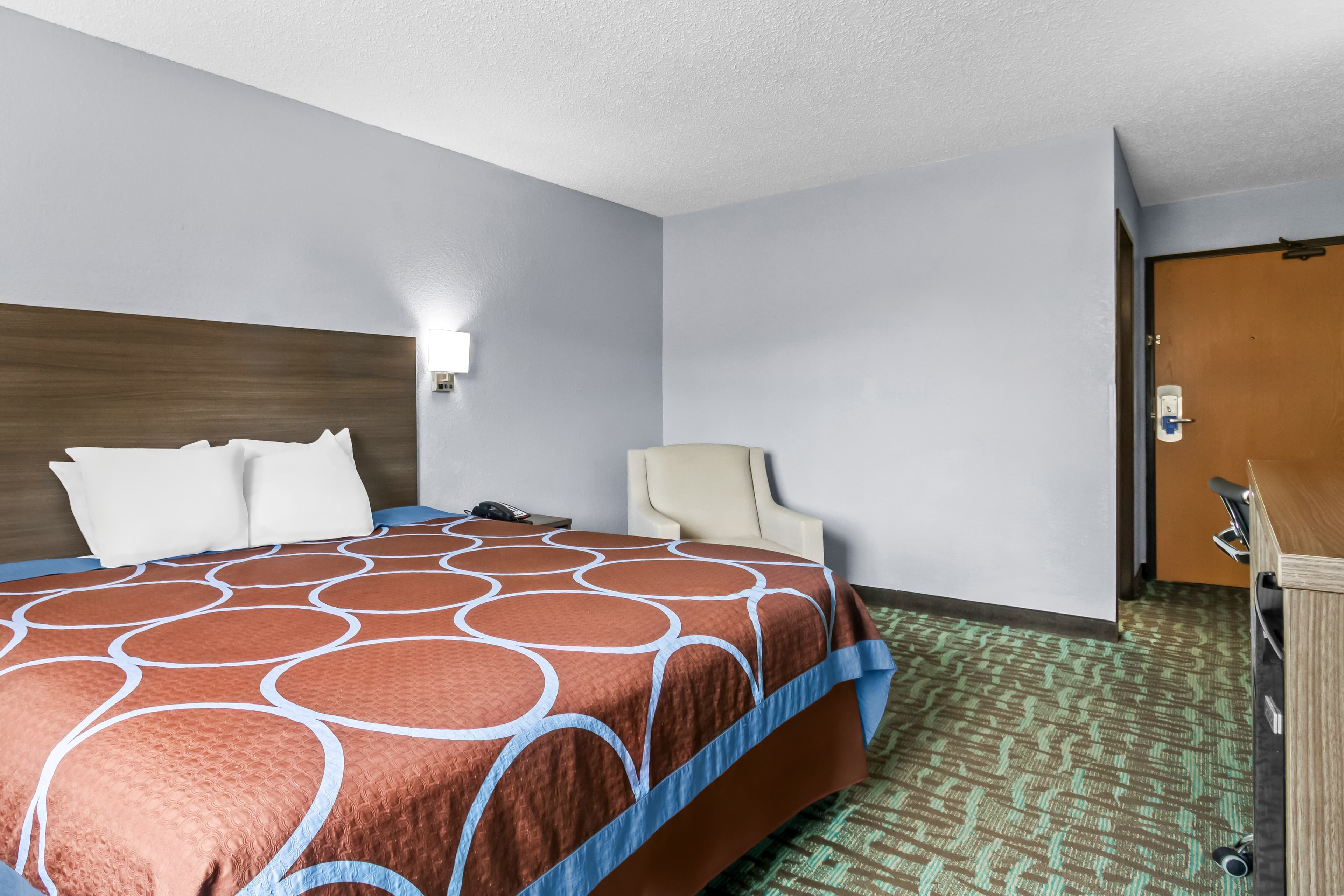 Rodeway Inn Delmont — 8
