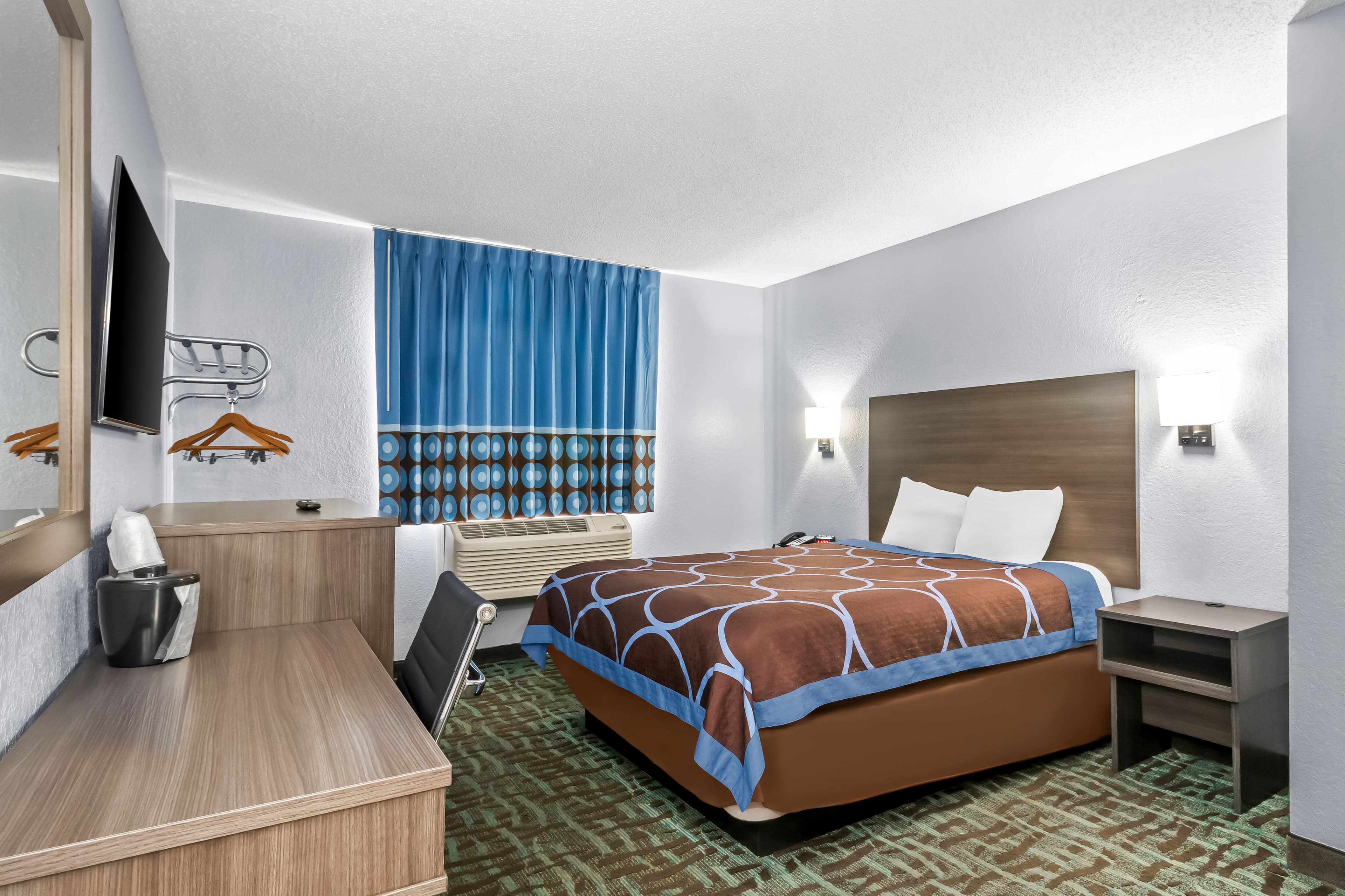 Rodeway Inn Delmont - Image 1