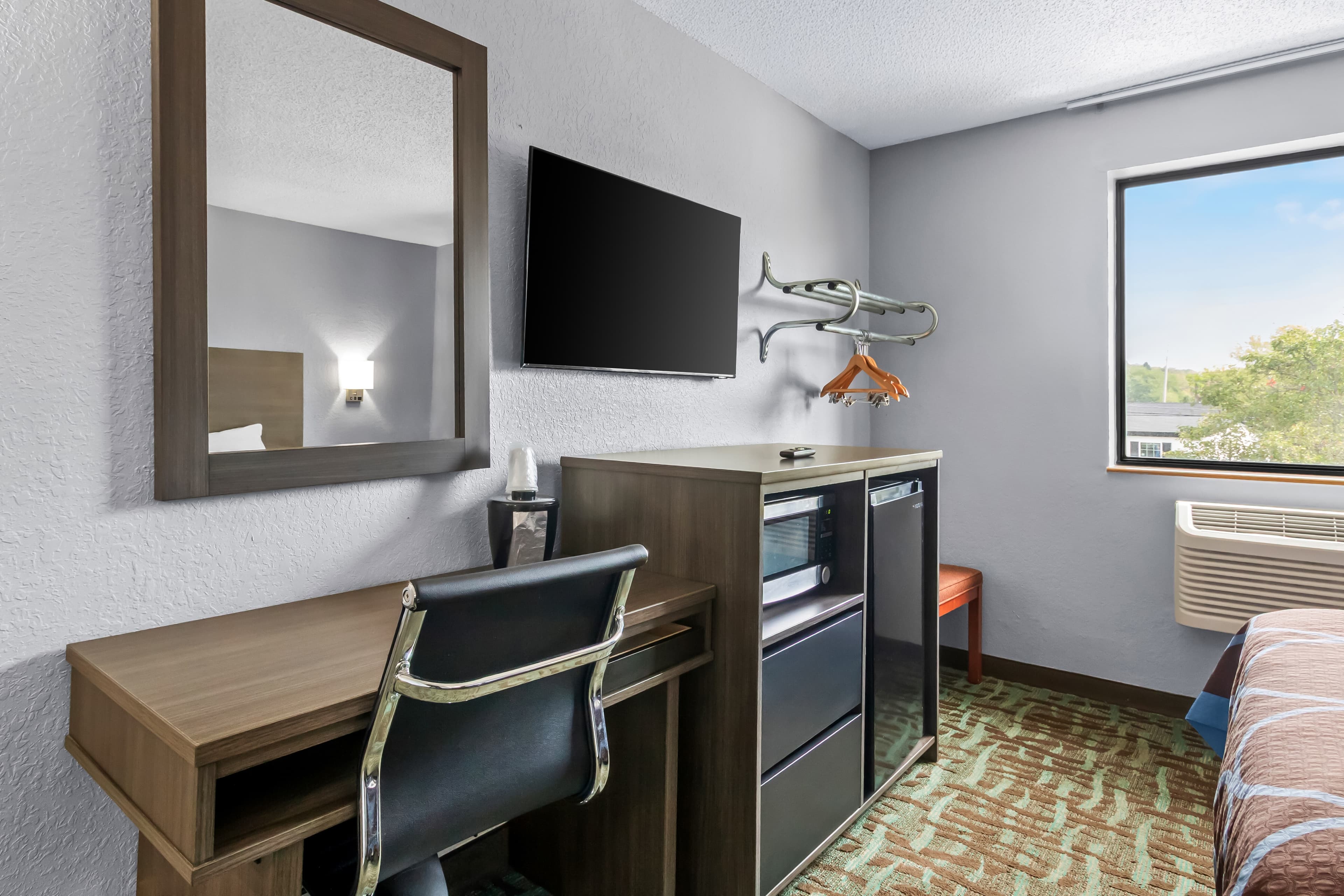 Rodeway Inn Delmont — 13