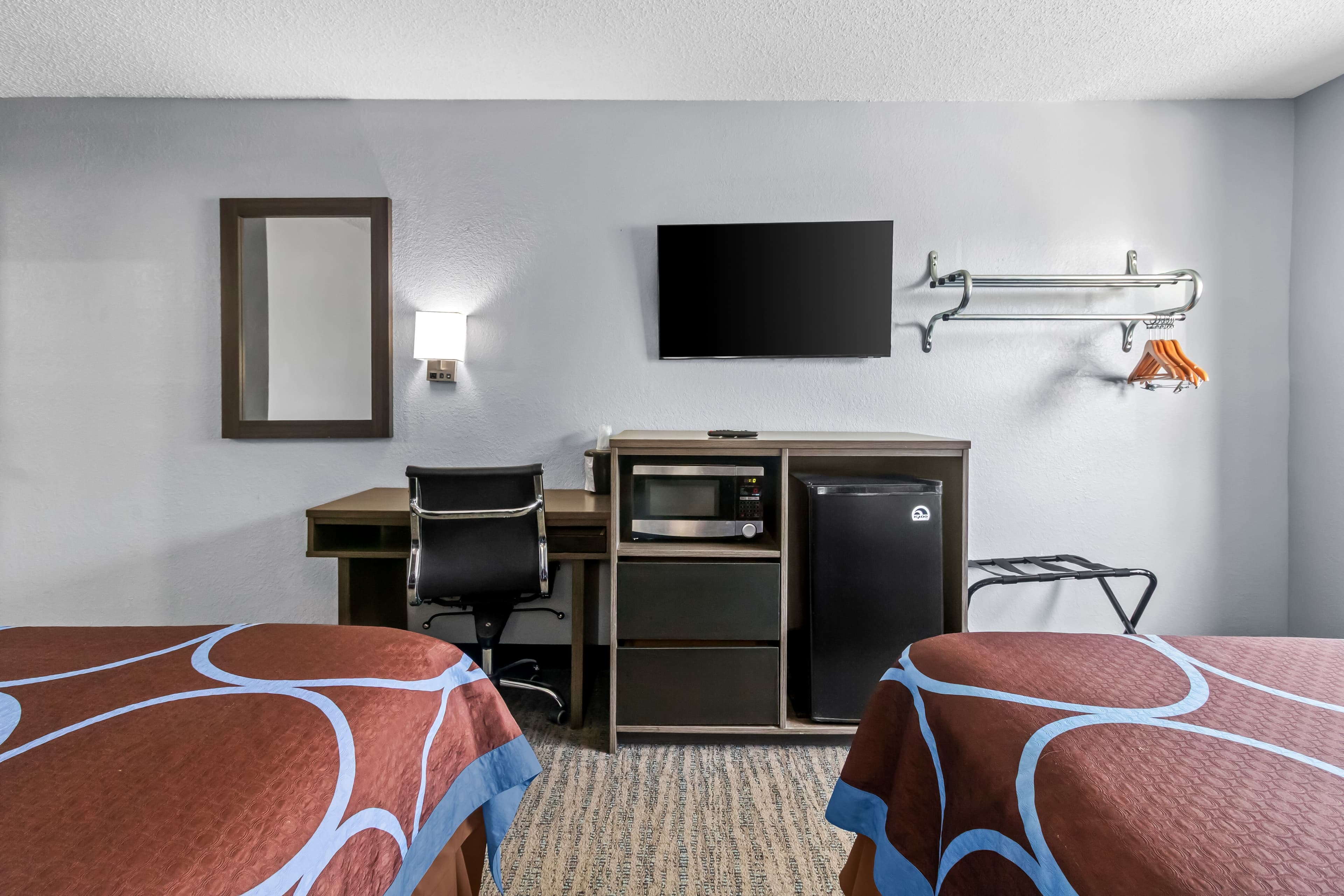 Rodeway Inn Delmont — 17