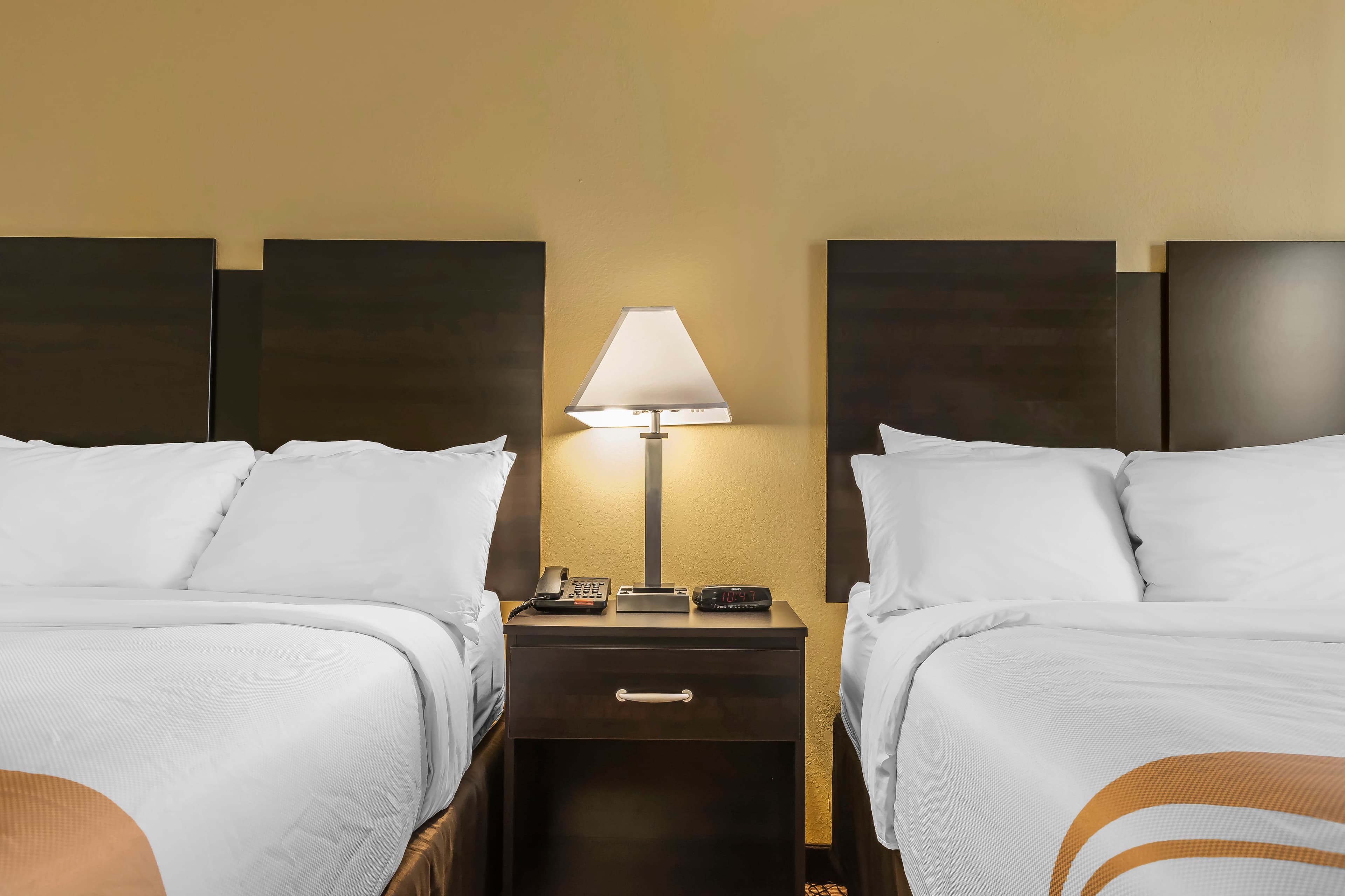 Quality Inn & Suites Pittsburgh Harmarville — 18