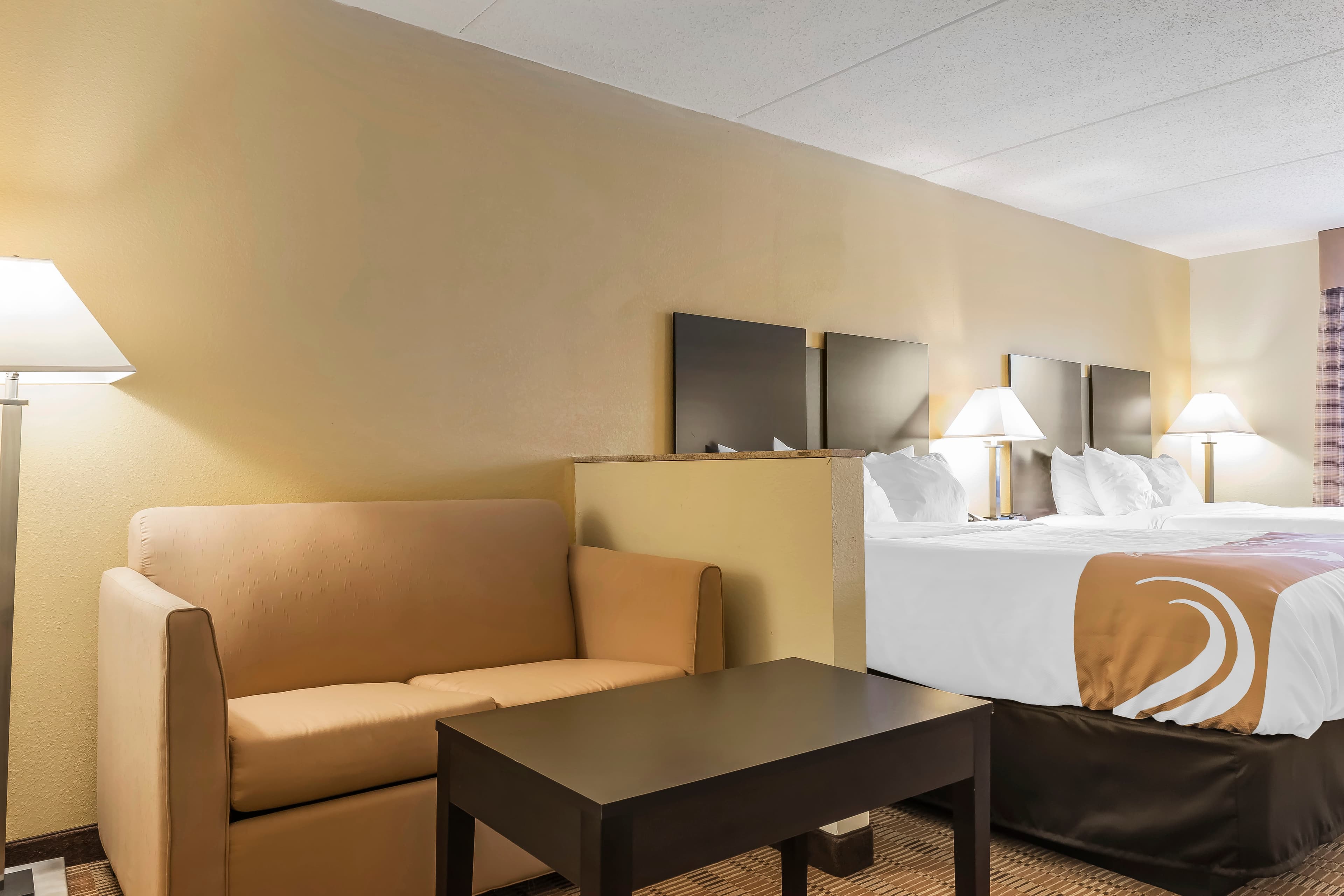 Quality Inn & Suites Pittsburgh Harmarville — 24