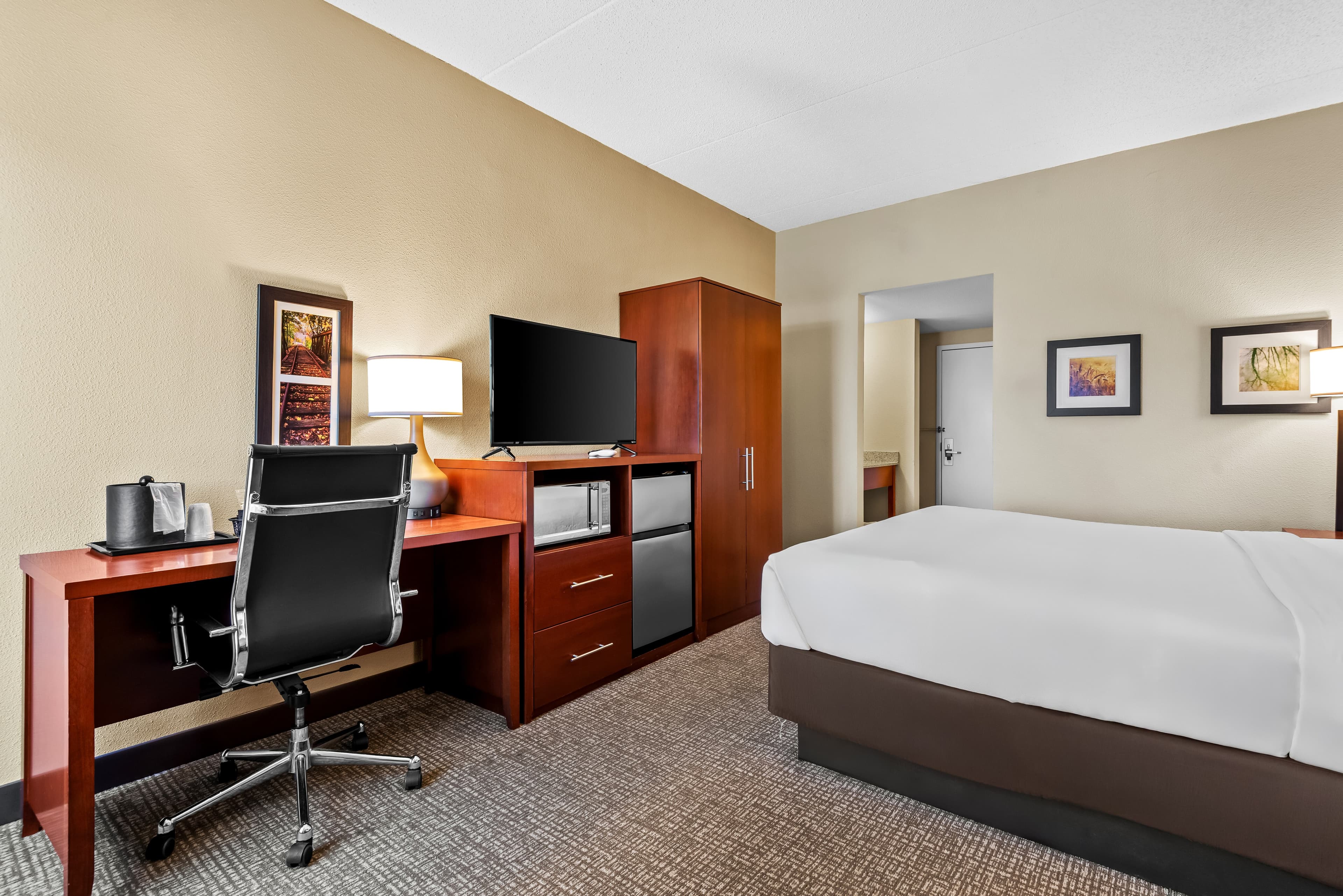 Comfort Inn Chambersburg North — 13