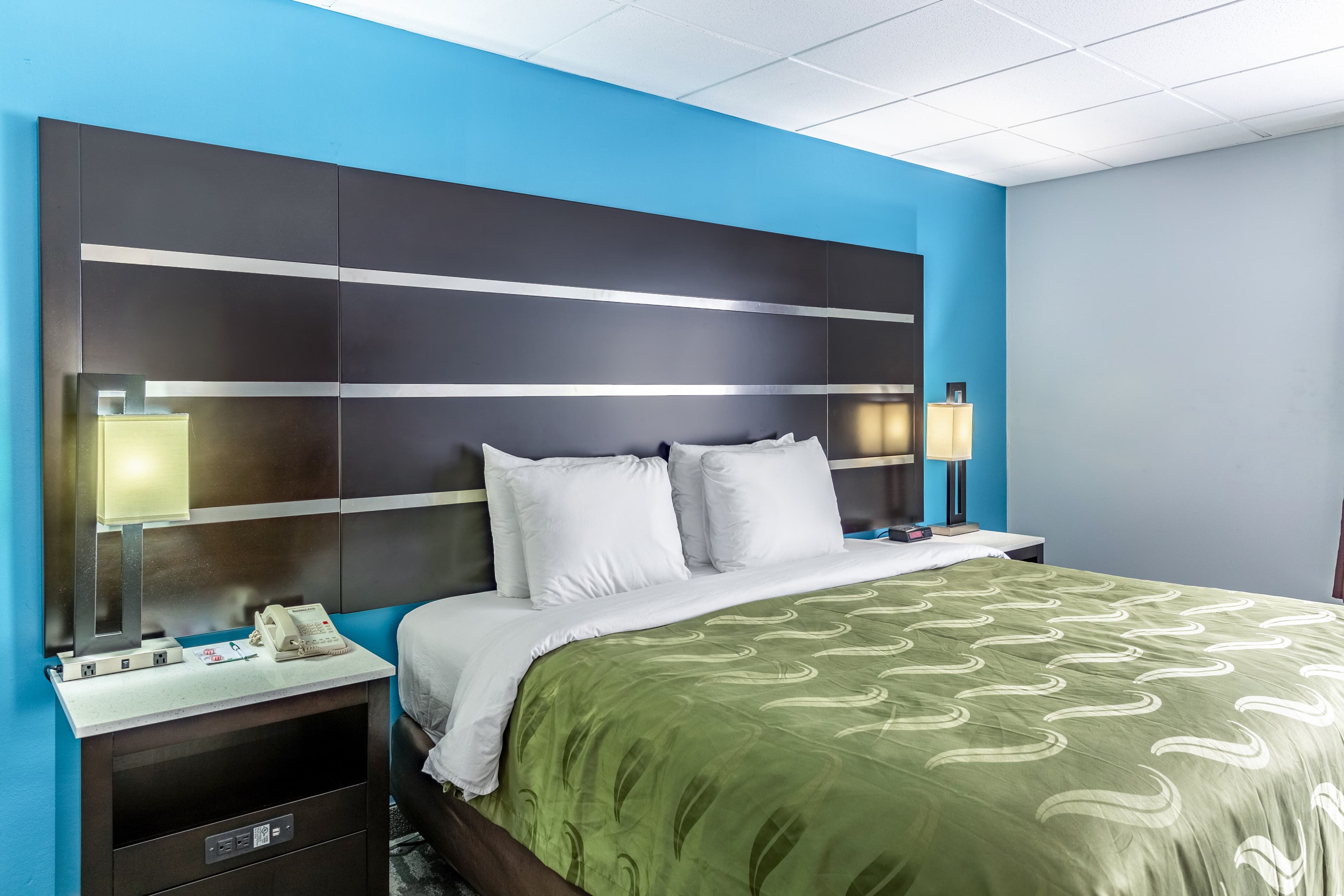 Quality Inn East Stroudsburg - Poconos - Image 2