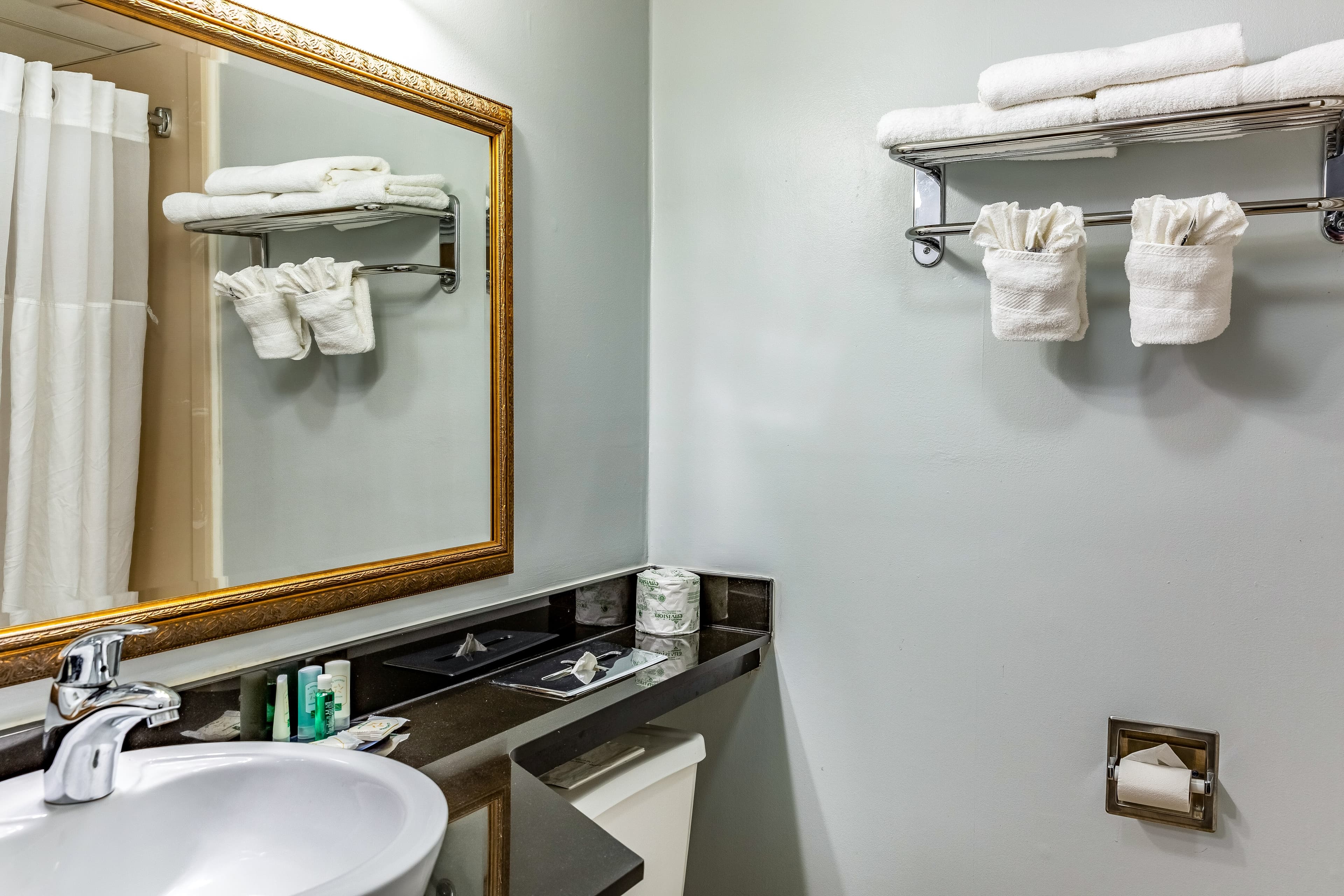 Quality Inn East Stroudsburg - Poconos - Image 5