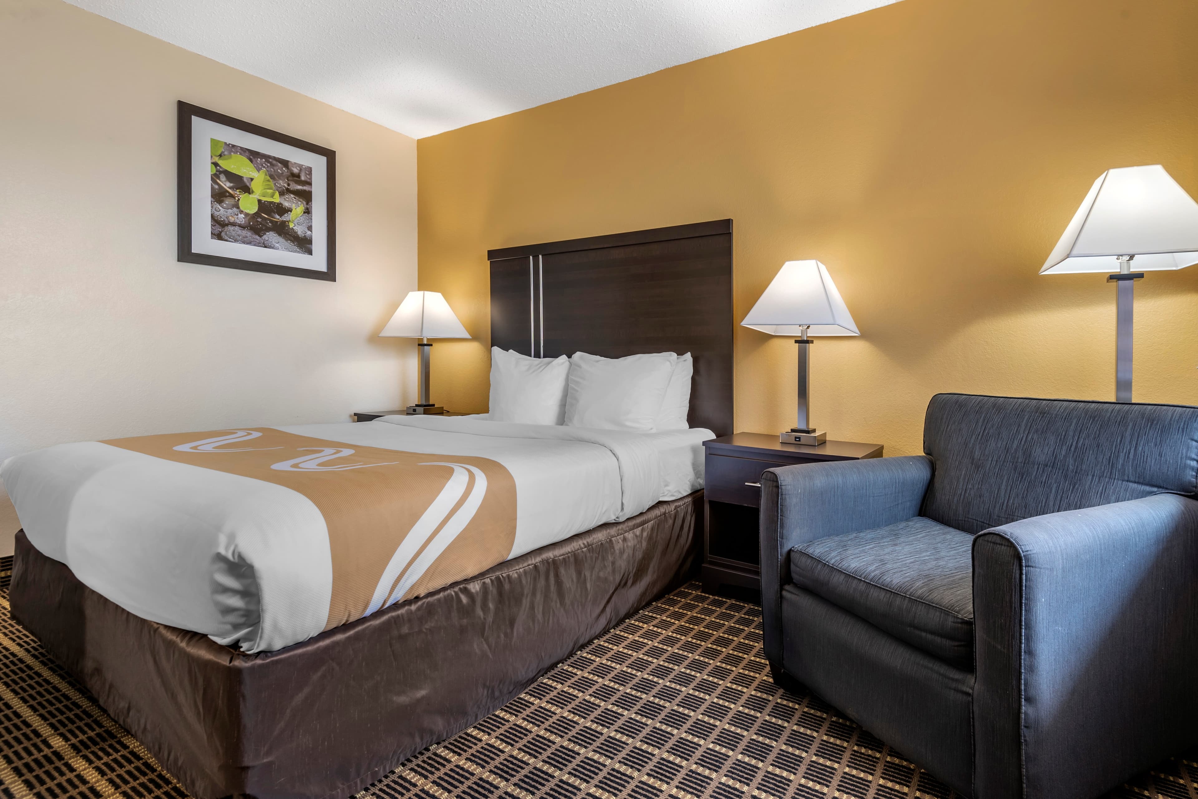 Quality Inn & Suites Warren — 15