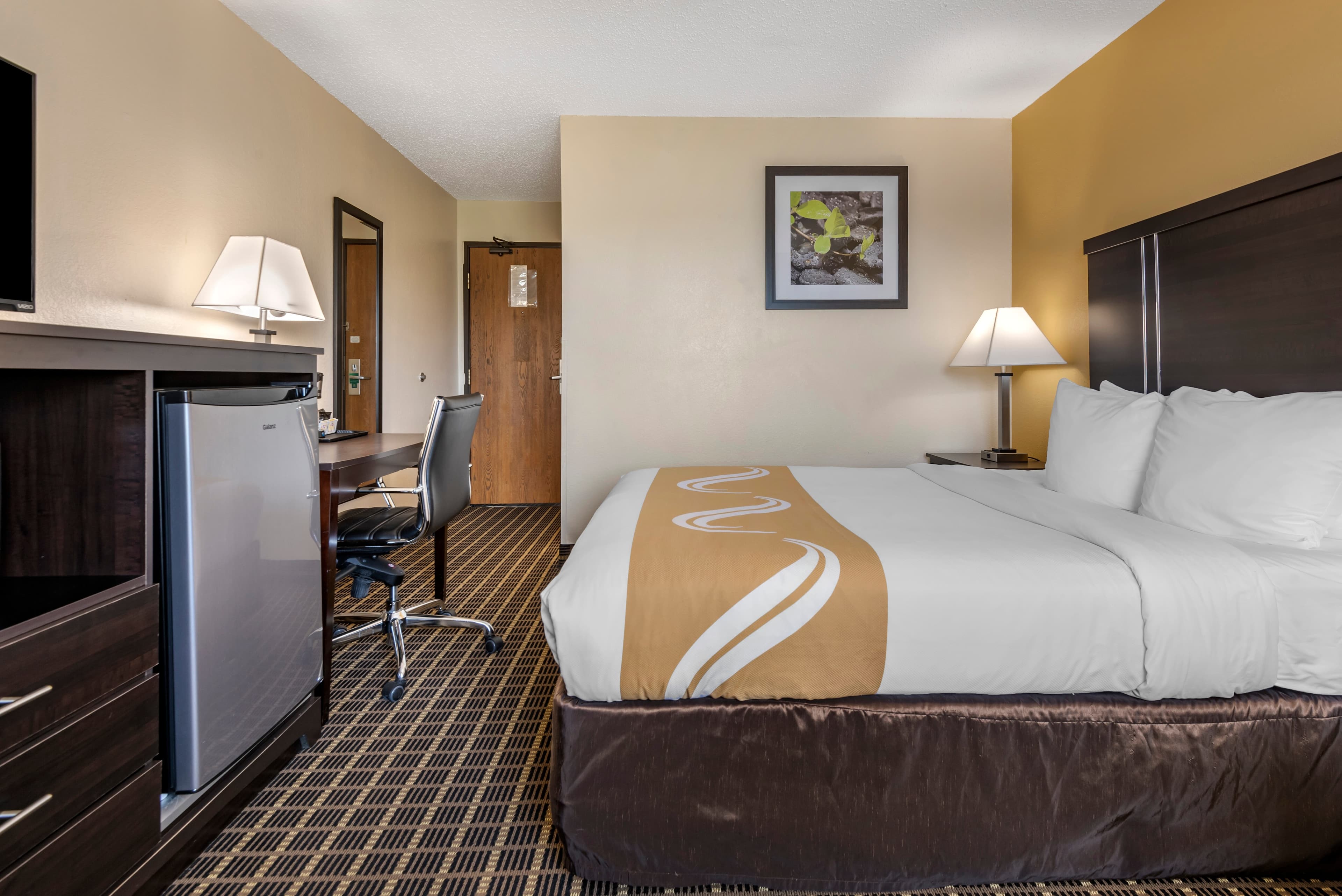 Quality Inn & Suites Warren — 16