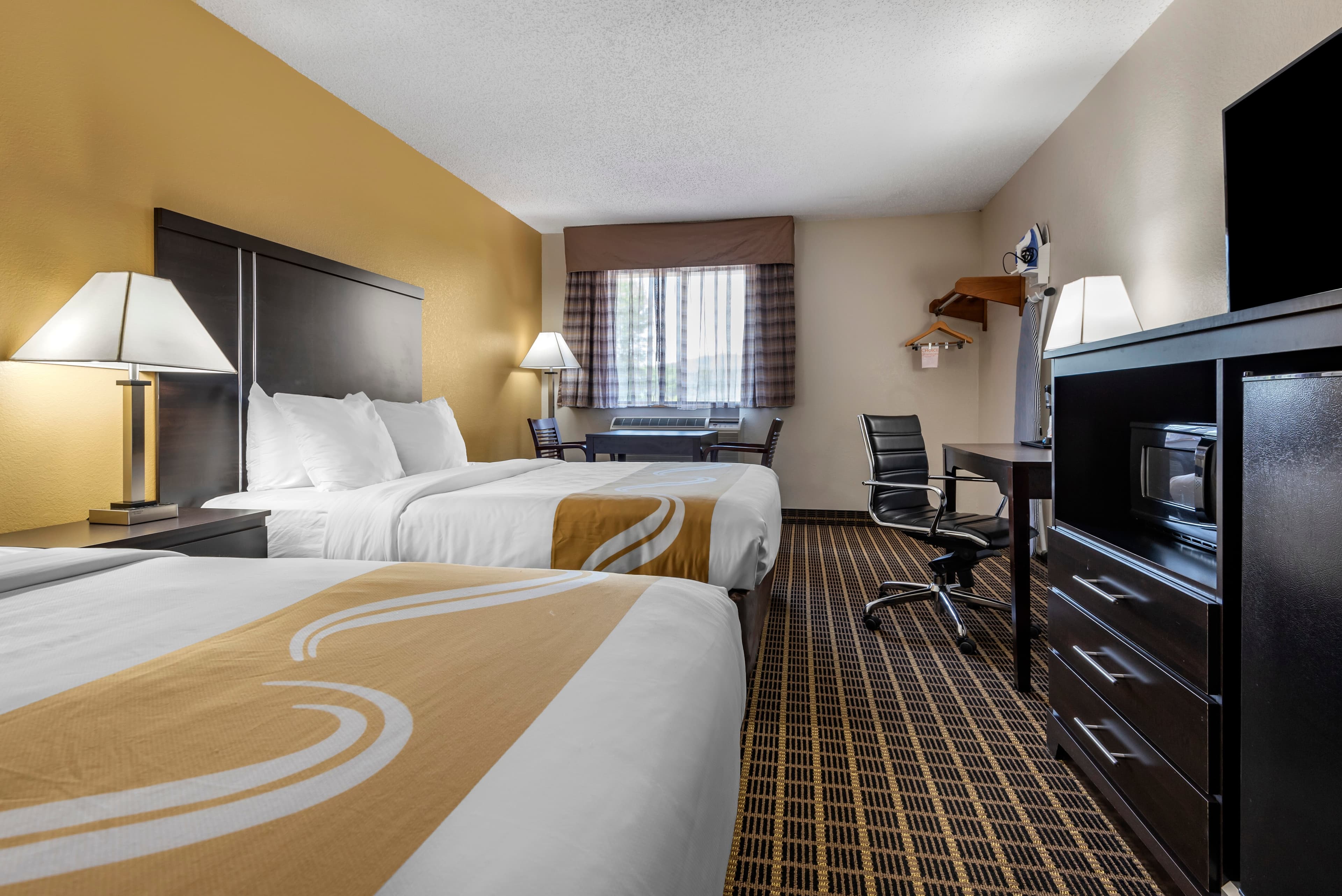 Quality Inn & Suites Warren — 19