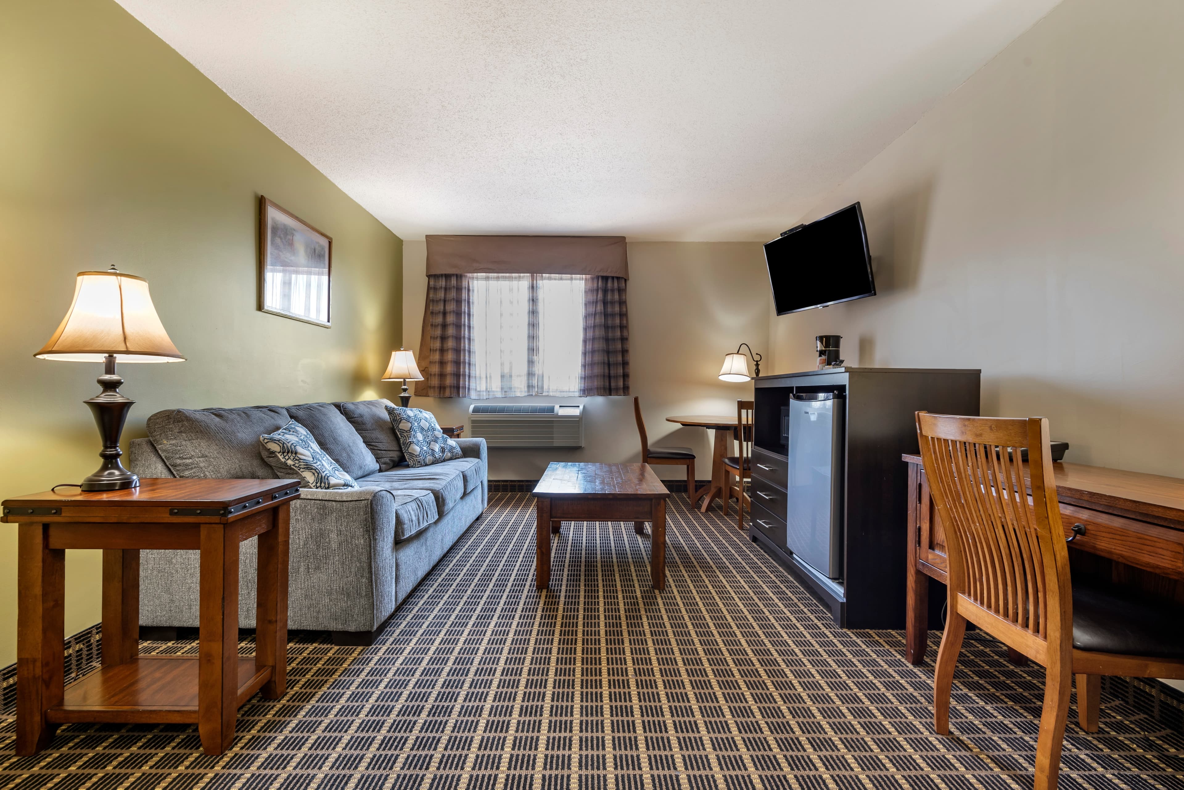 Quality Inn & Suites Warren — 22