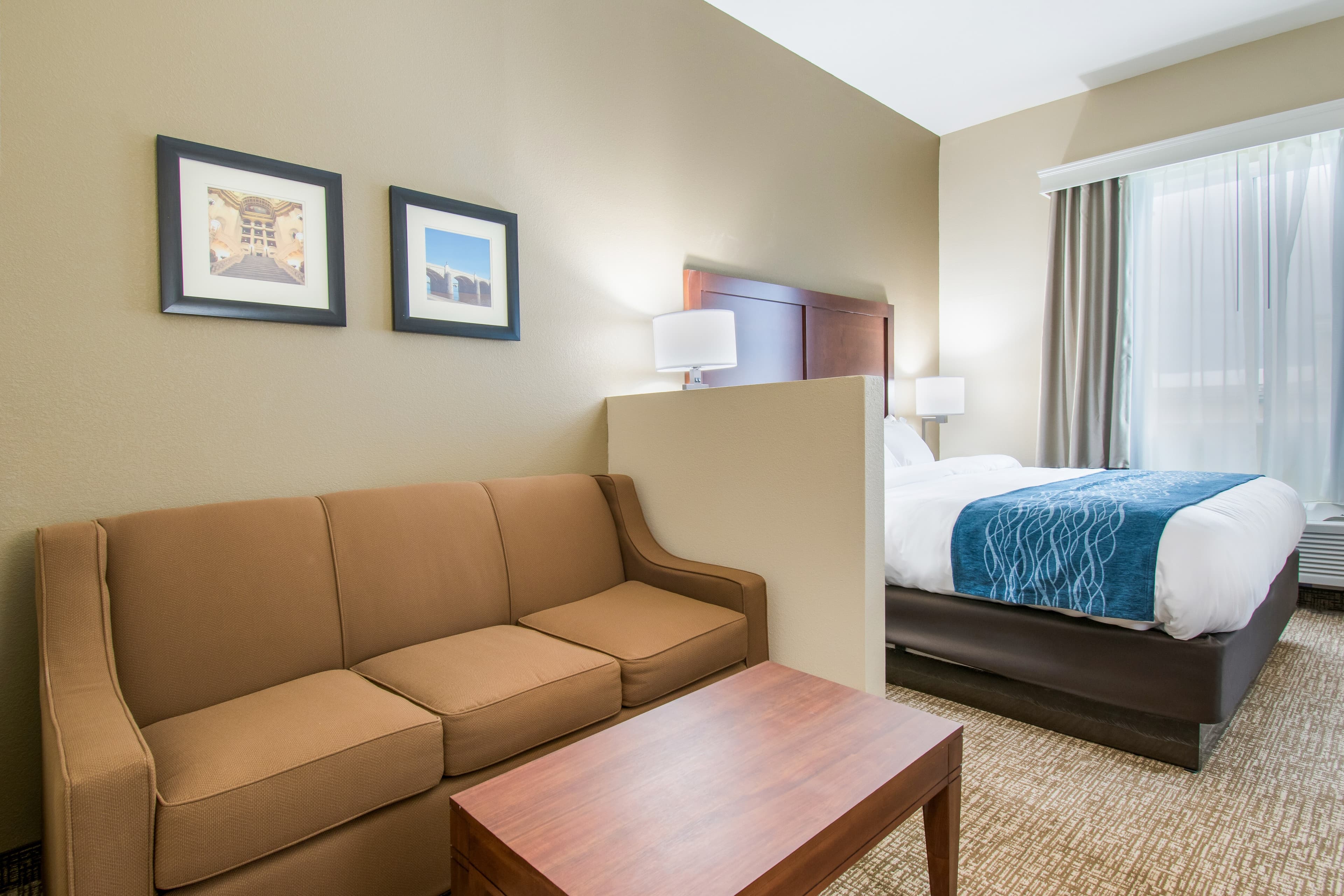 Comfort Inn & Suites Harrisburg - Hershey West - Image 3