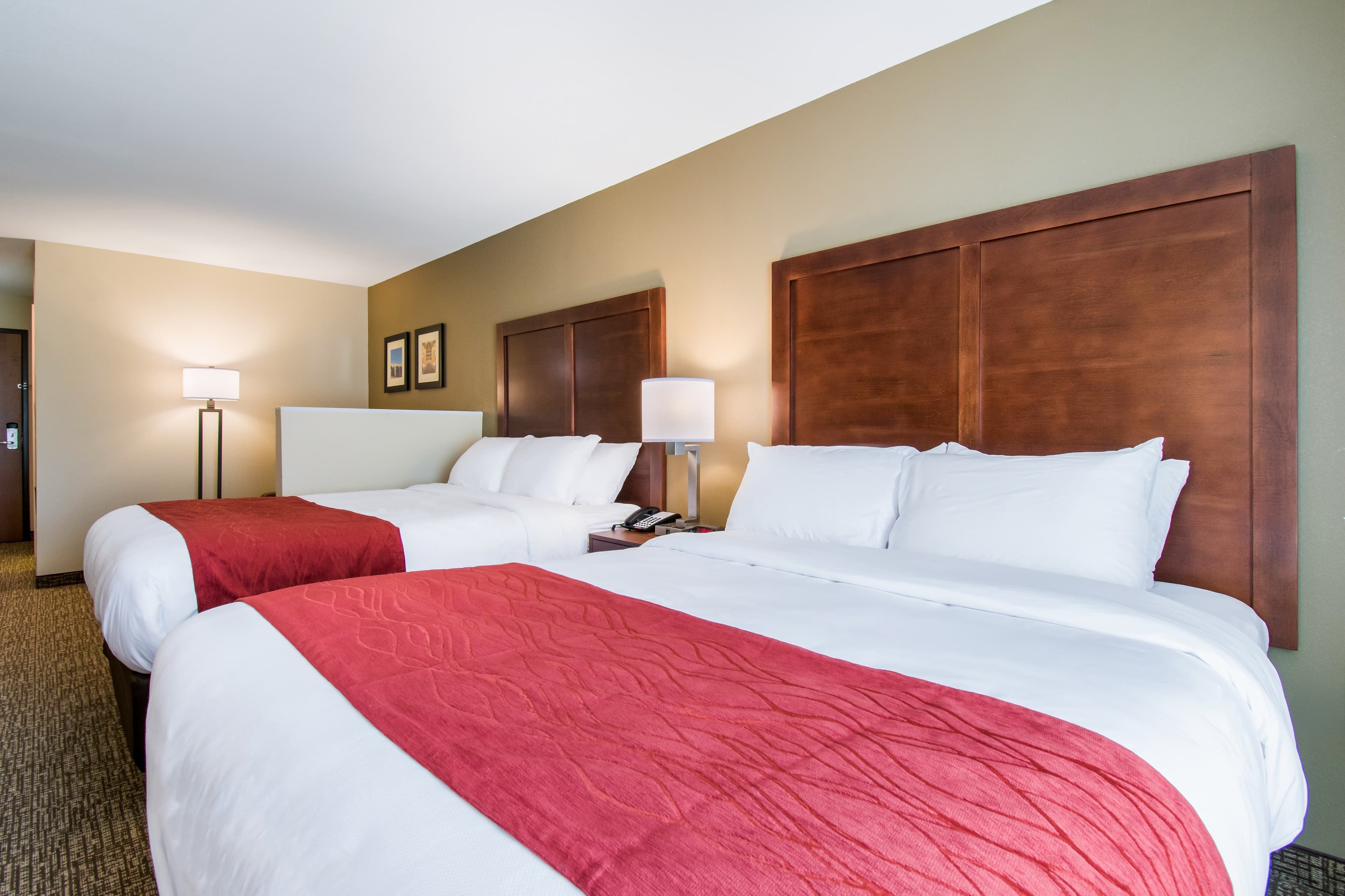 Comfort Inn & Suites Harrisburg - Hershey West — 22