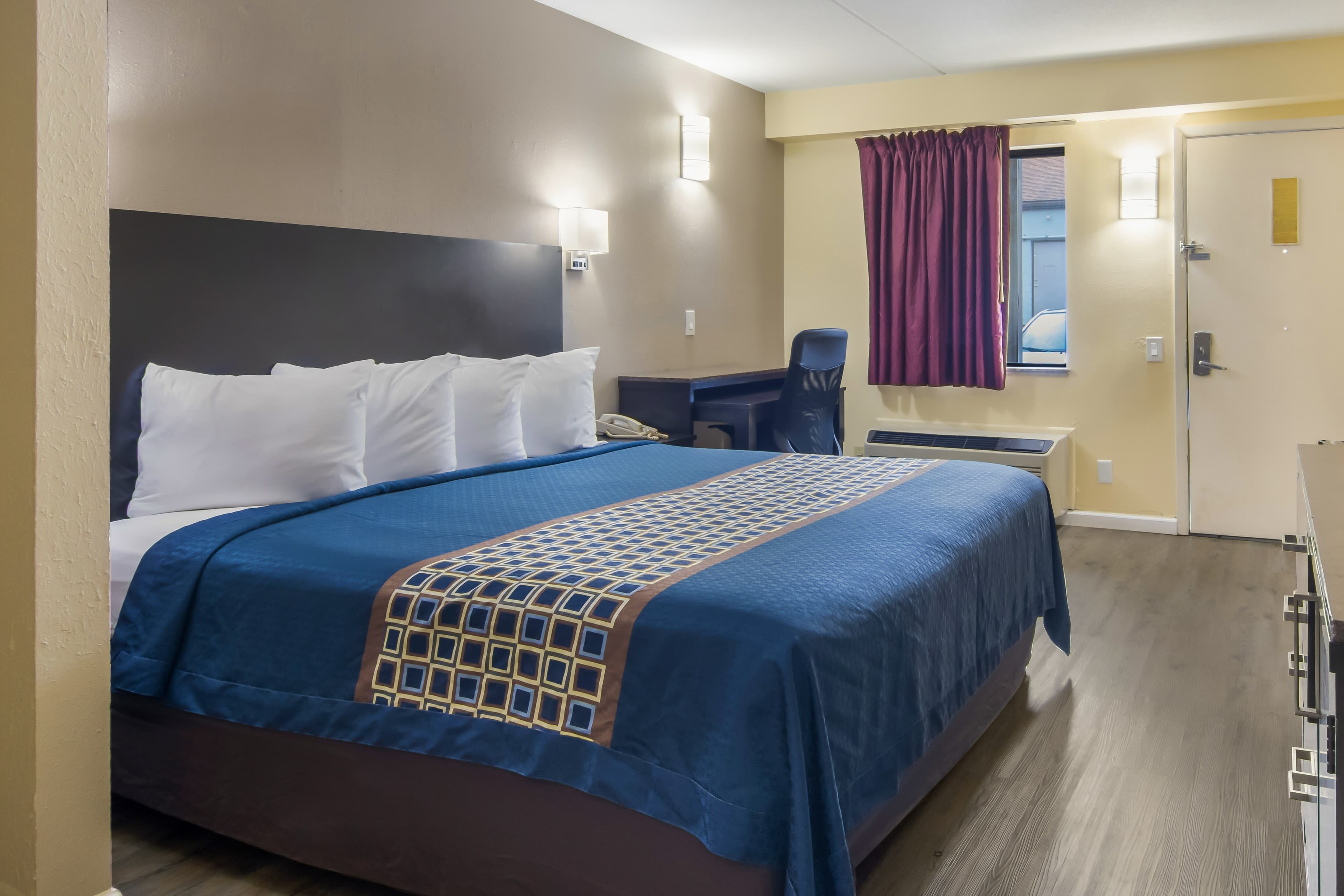 Rodeway Inn & Suites Monroeville-Pittsburgh — 7