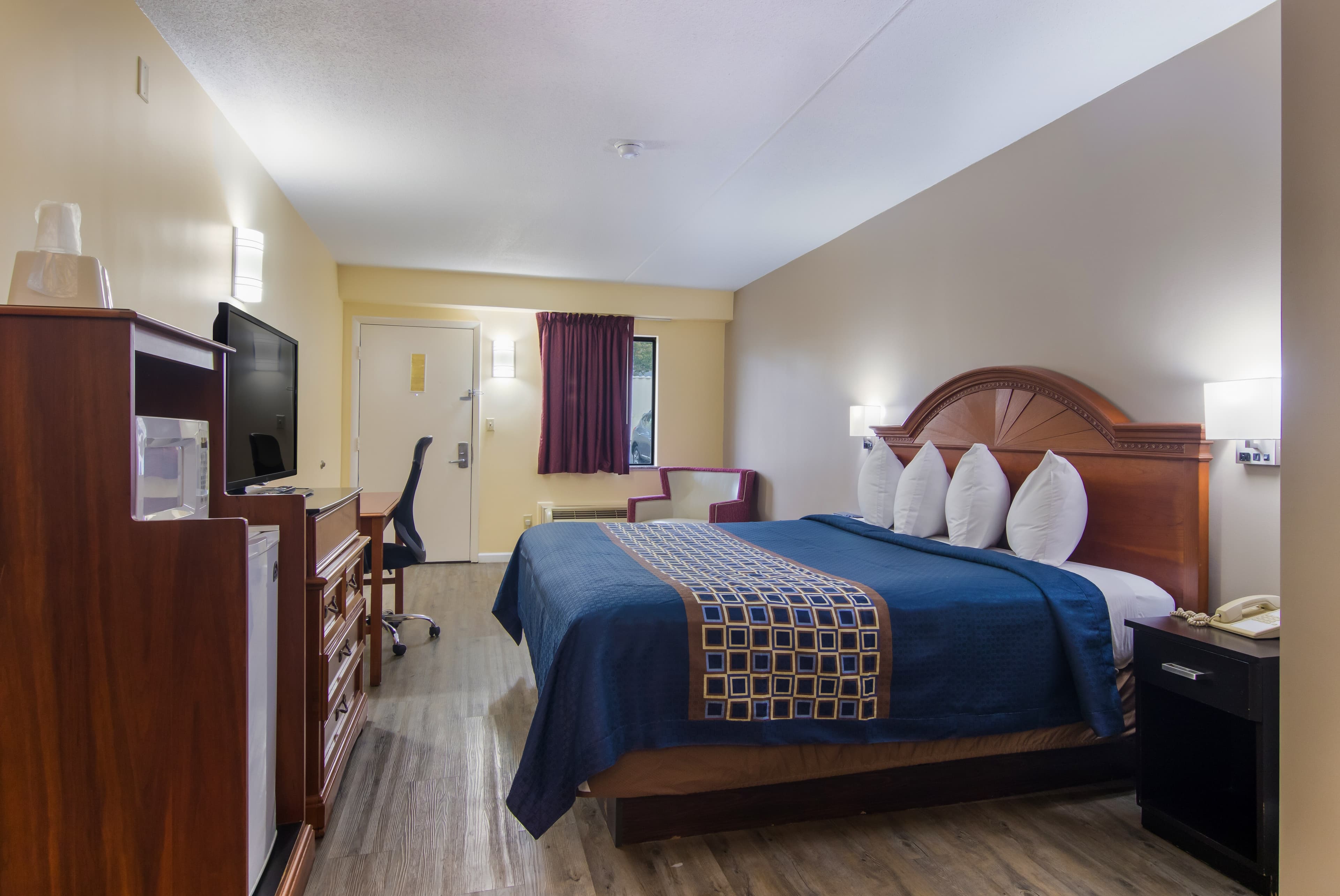Rodeway Inn & Suites Monroeville-Pittsburgh — 11