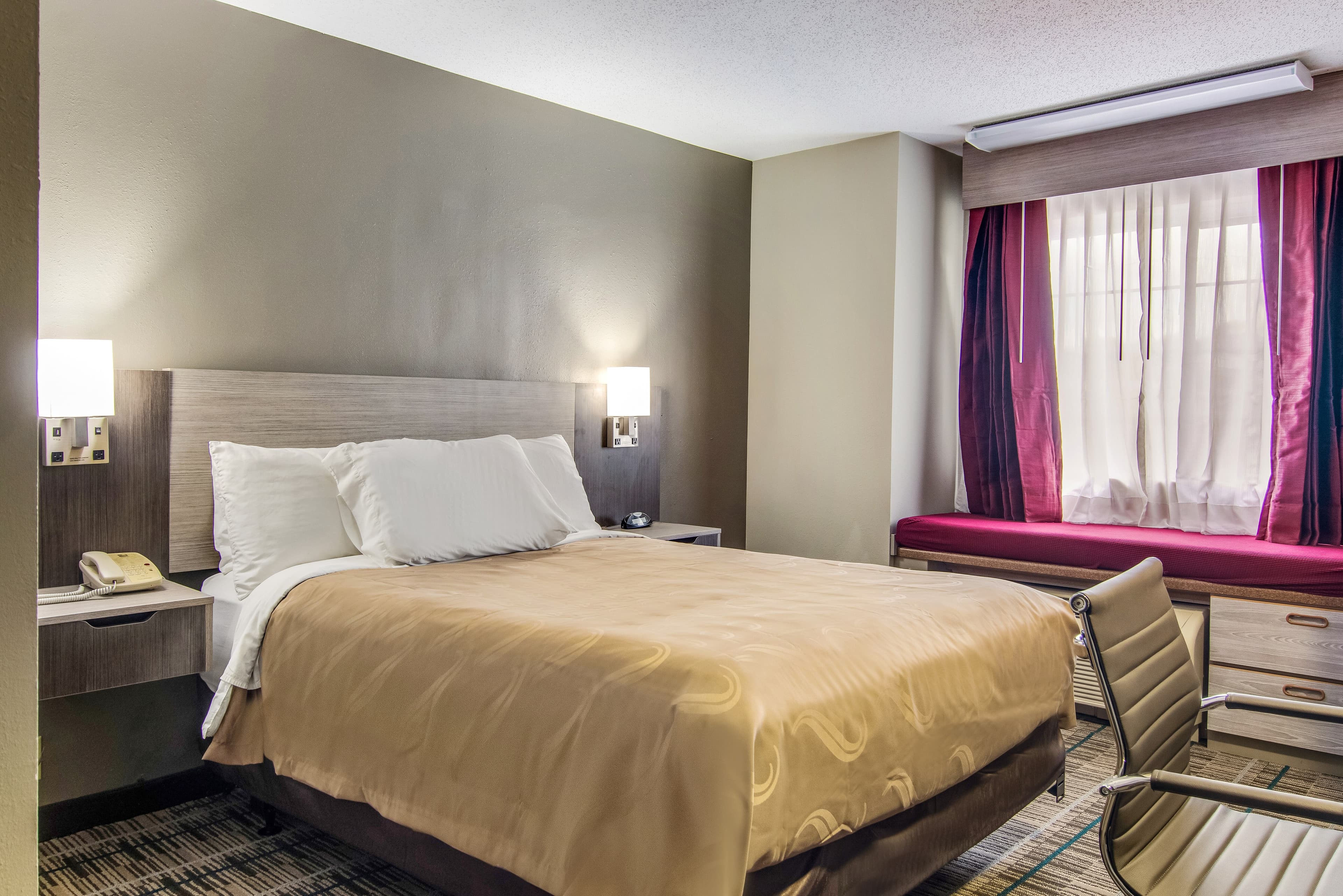 Quality Inn & Suites Grove City-Outlet Mall - Image 1