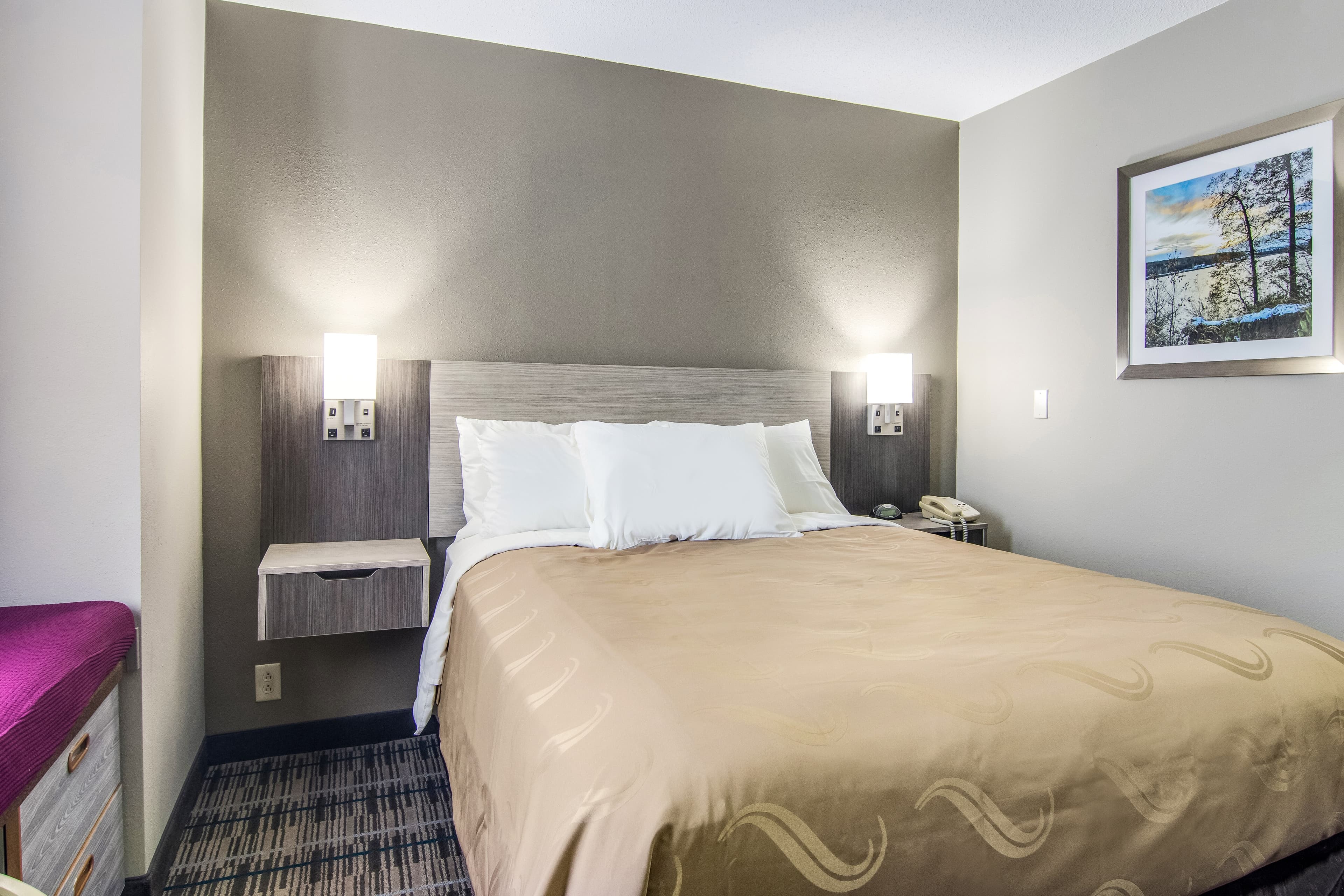 Quality Inn & Suites Grove City-Outlet Mall — 14