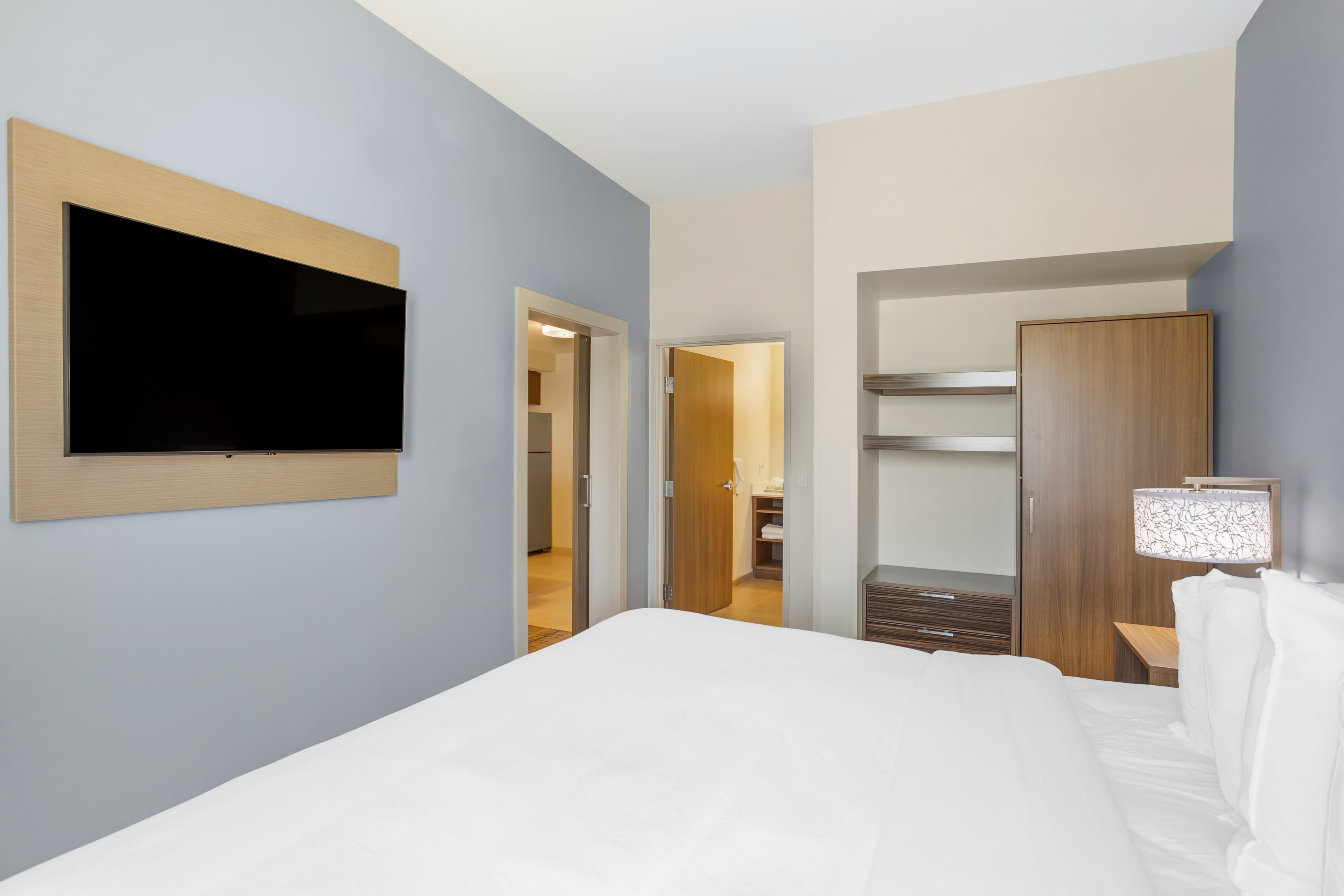 MainStay Suites North - Central York - Image 3