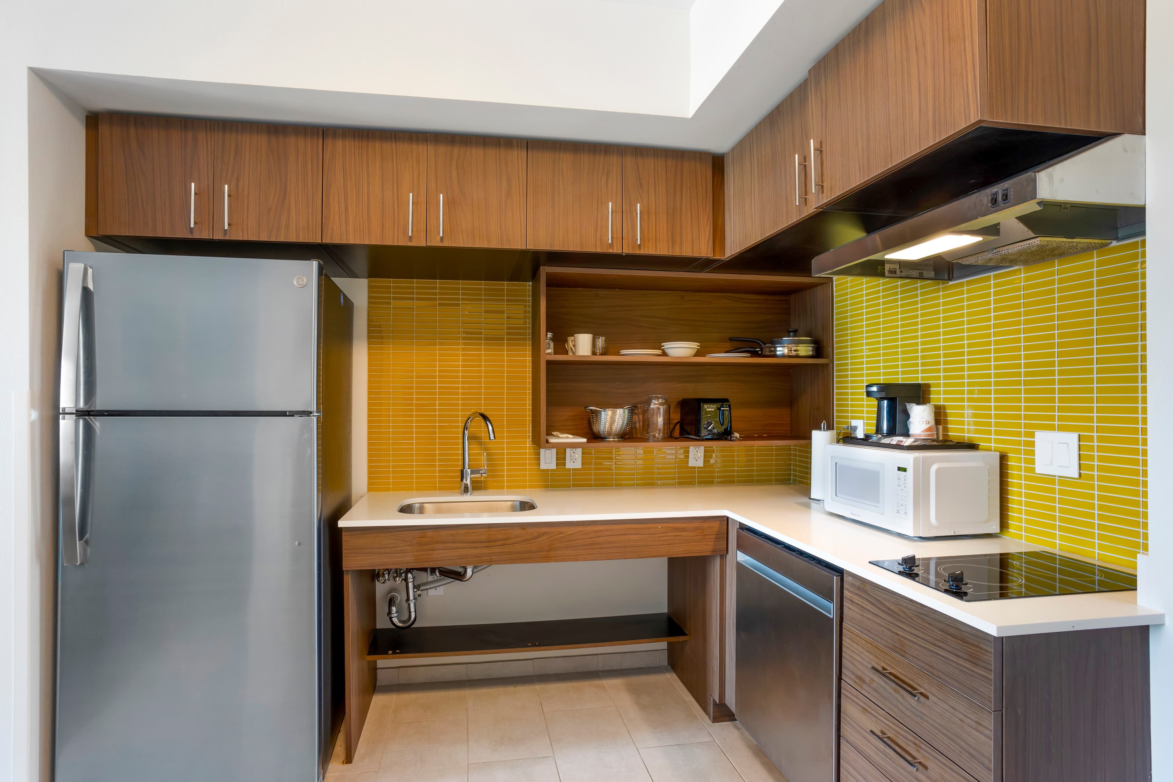 MainStay Suites North - Central York — 11