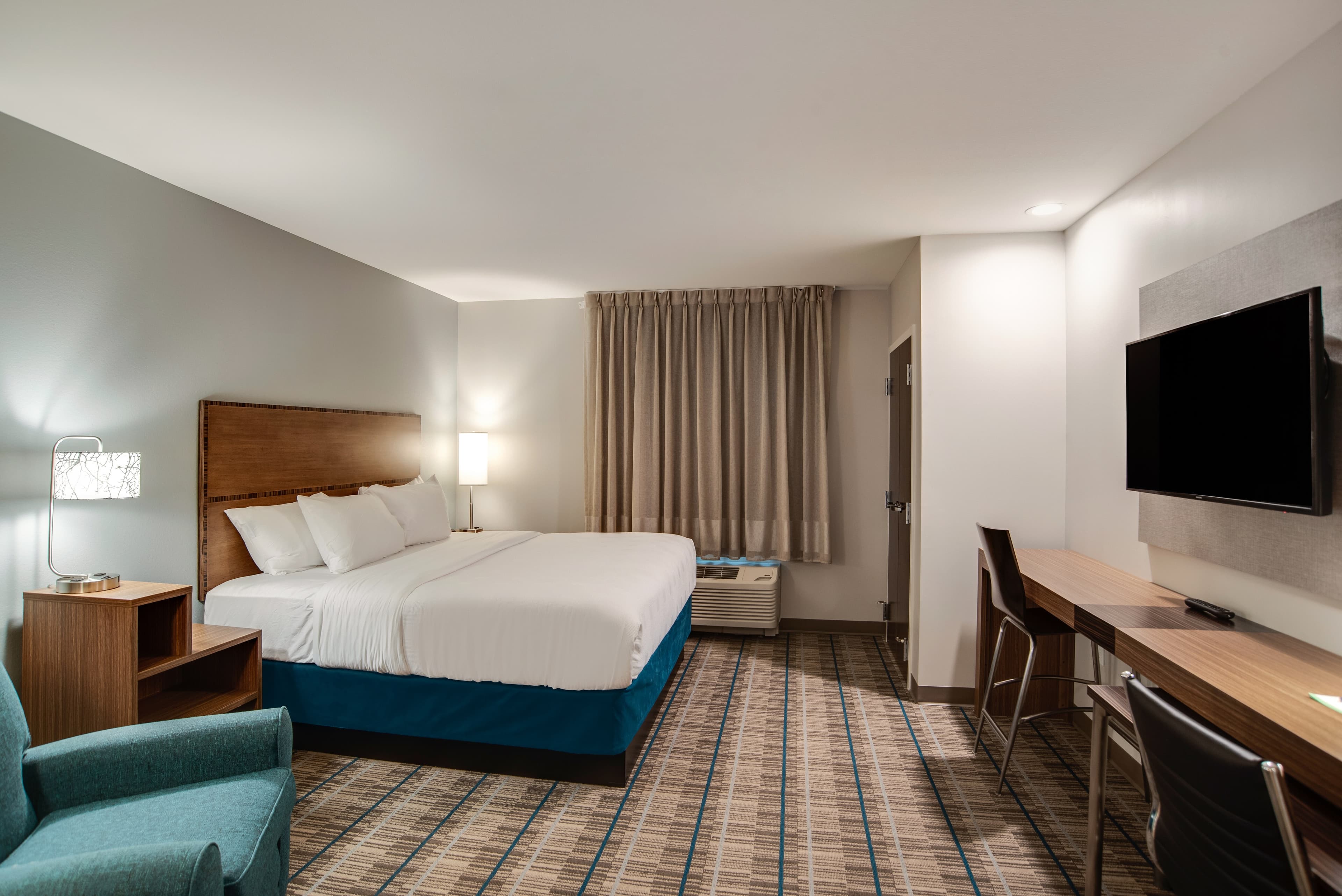 MainStay Suites Carlisle - Harrisburg - Image 4