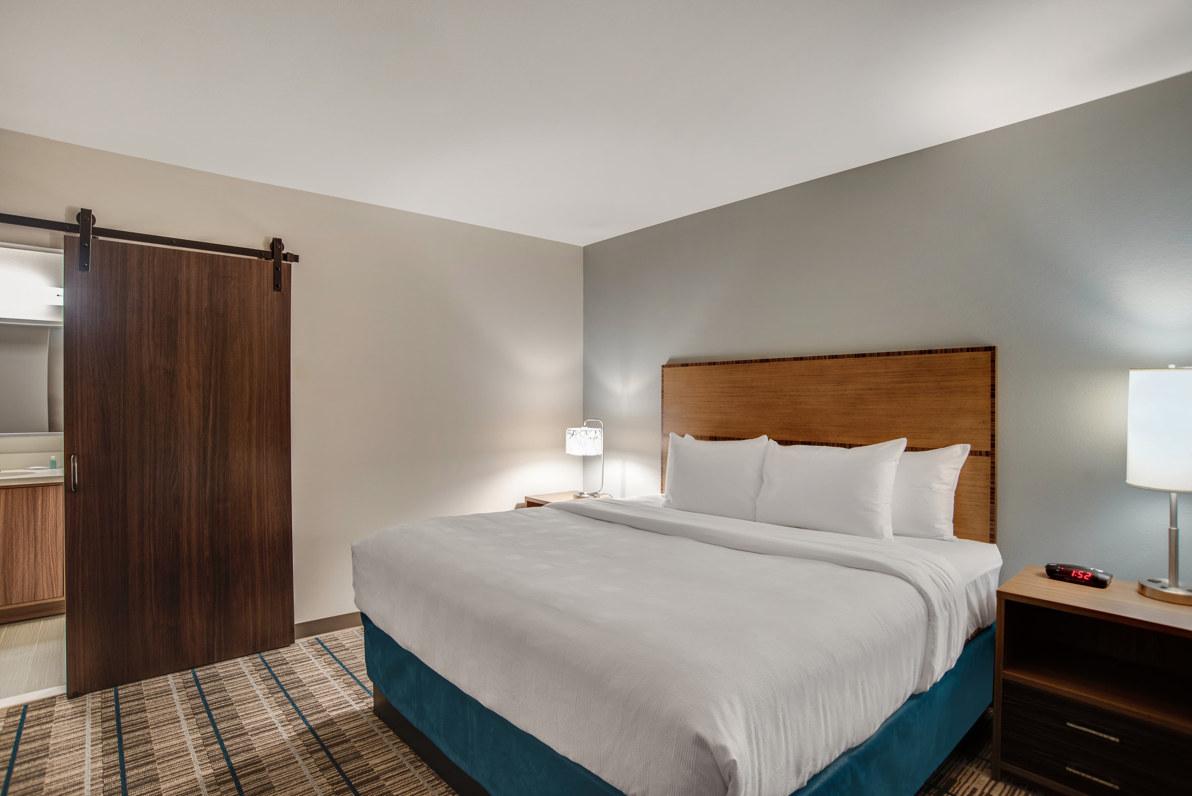 MainStay Suites Carlisle - Harrisburg — 17