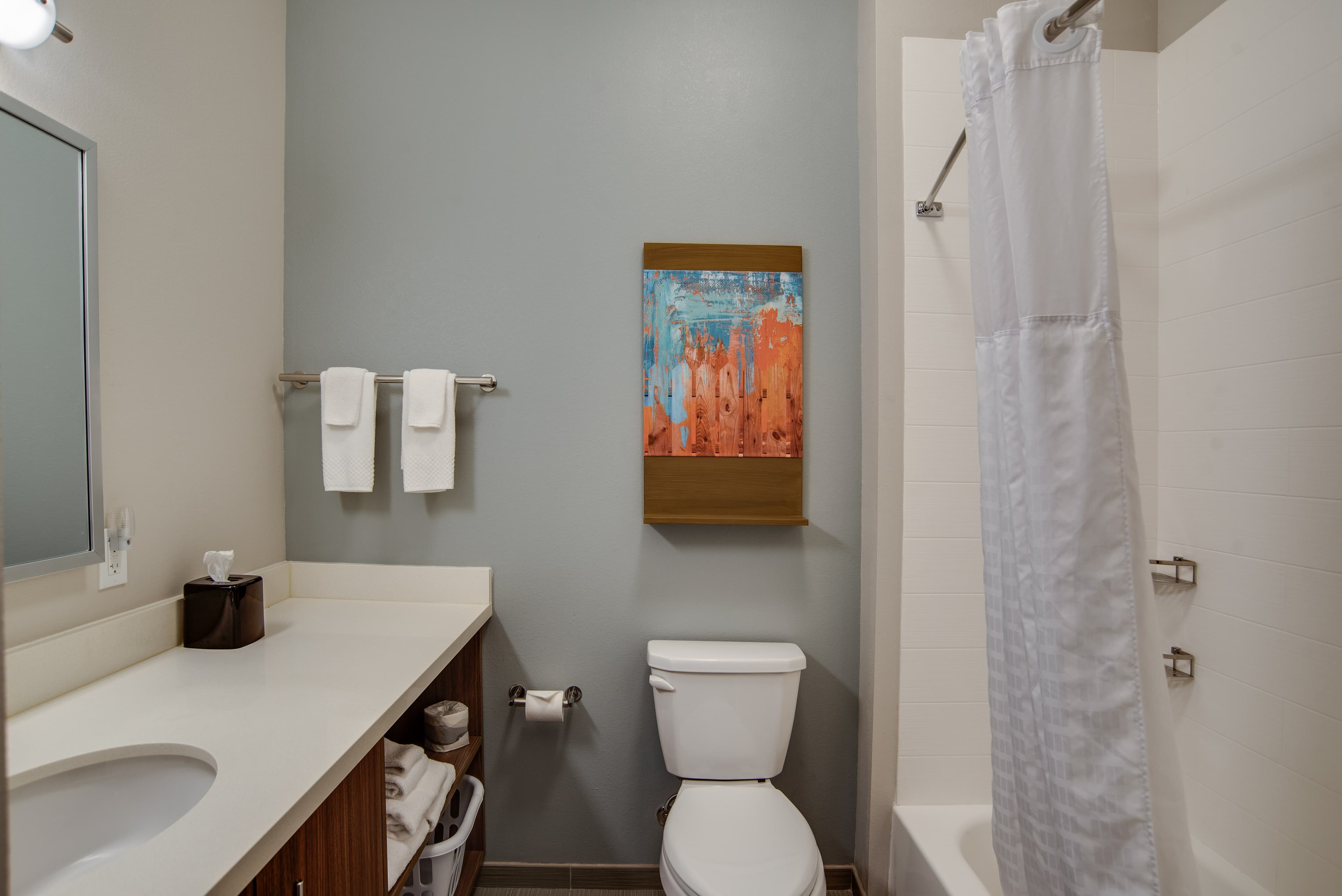 MainStay Suites Carlisle - Harrisburg - Image 2
