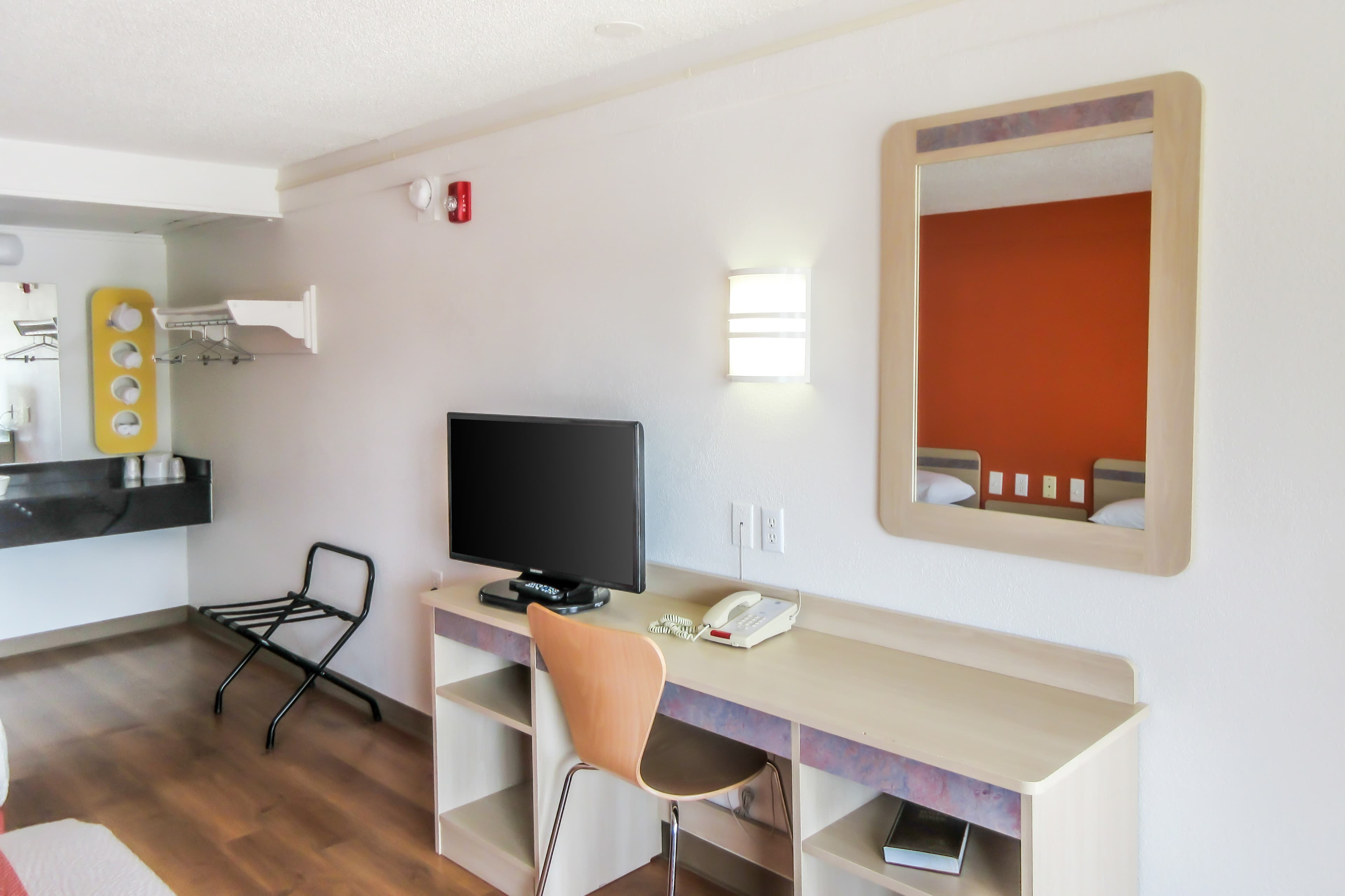 Rodeway Inn Altoona Orchard Plaza — 25