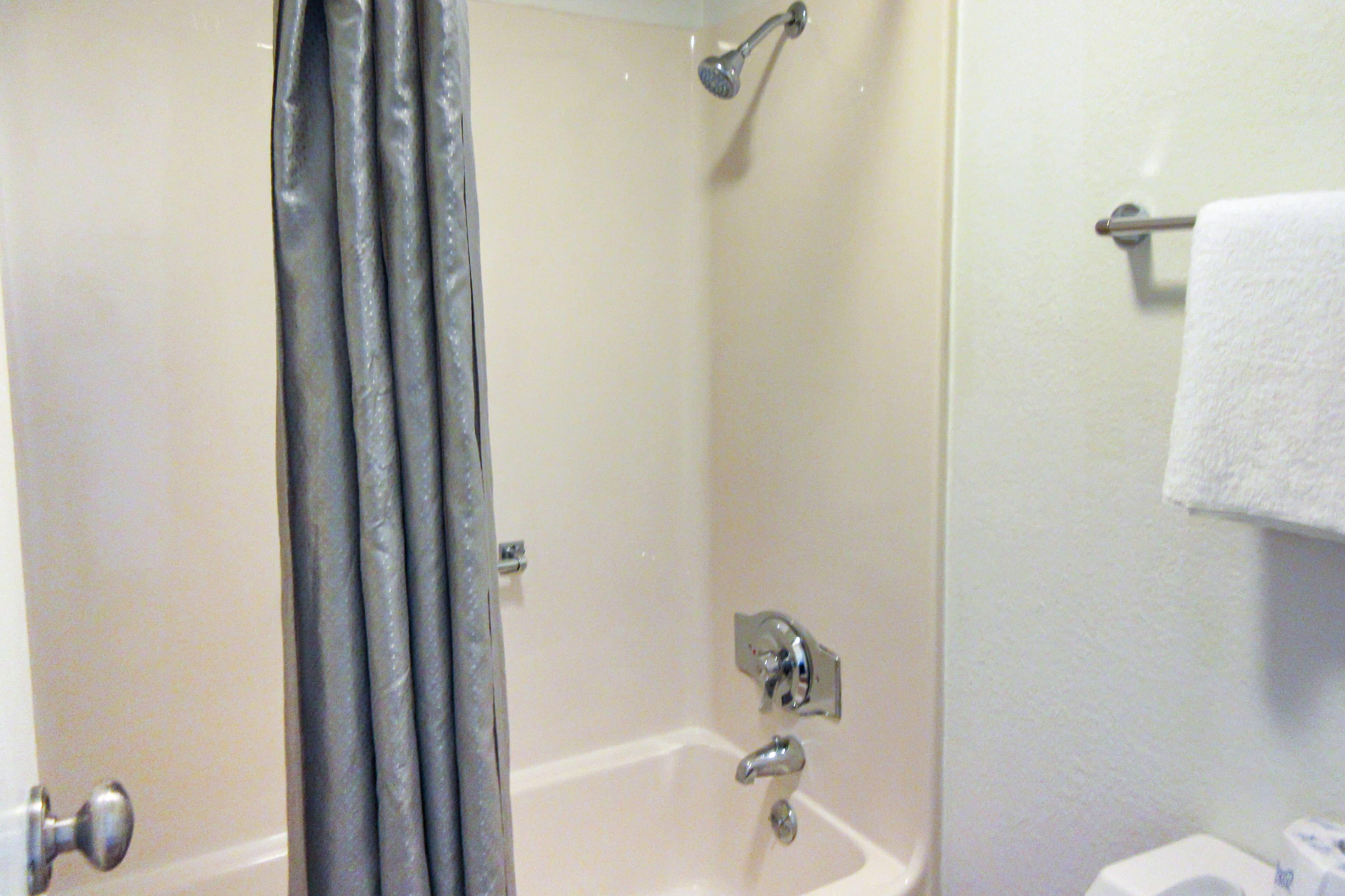 Rodeway Inn Altoona Orchard Plaza — 6