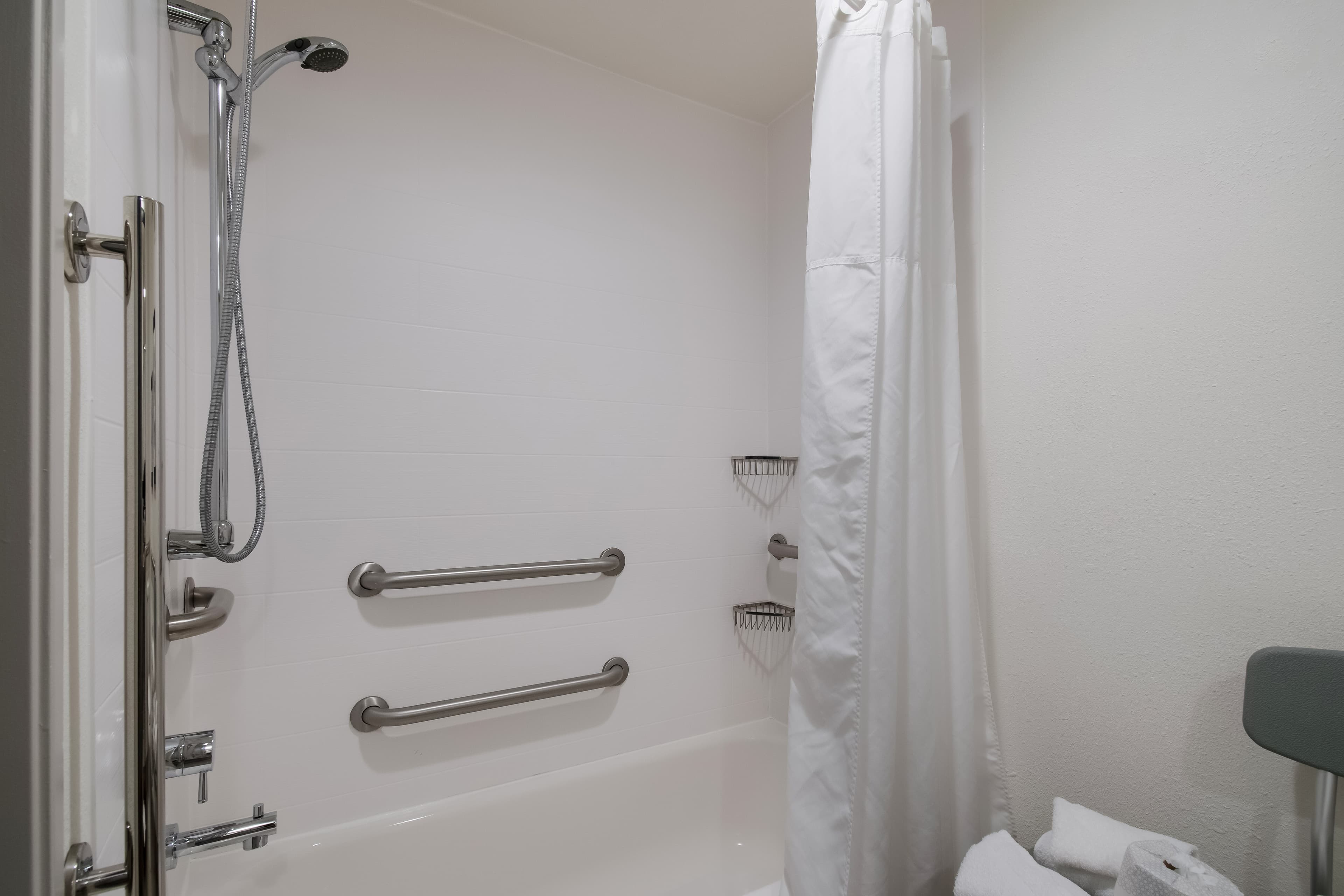 Country Inn & Suites by Radisson, Harrisburg Northeast - Hershey — 14