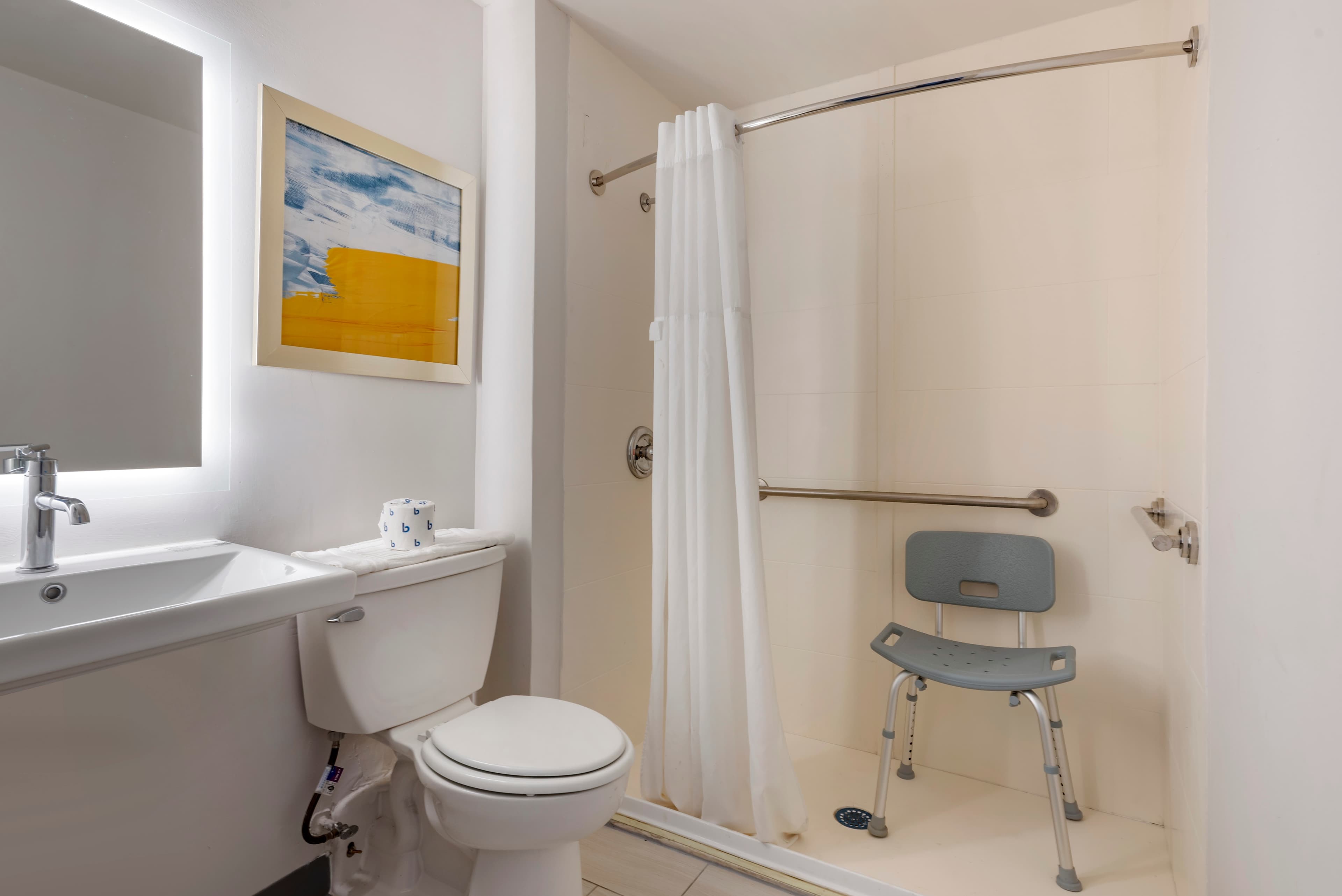 Comfort Inn Philadelphia International Airport West - Image 2