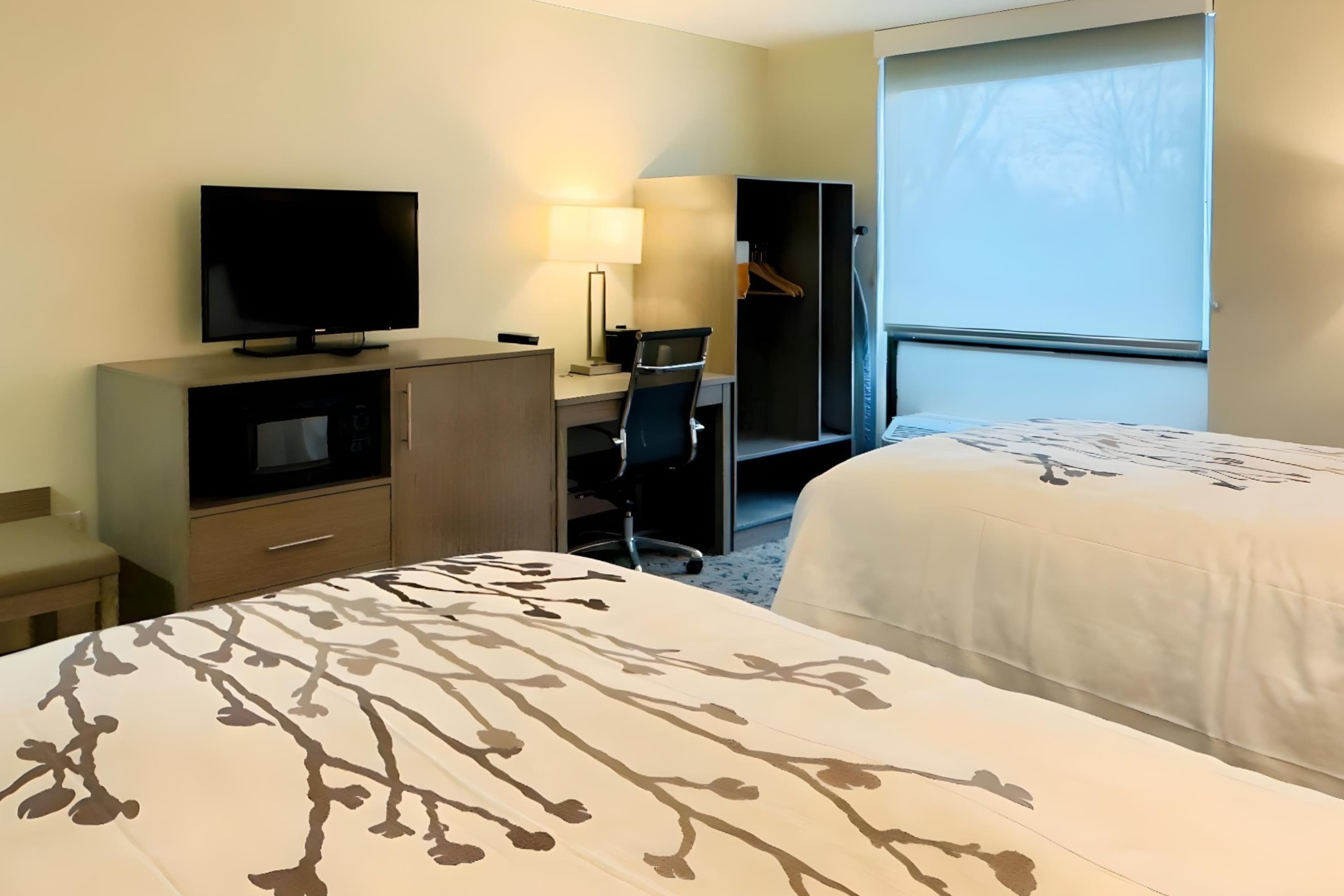 Sleep Inn Chambersburg - Image 3