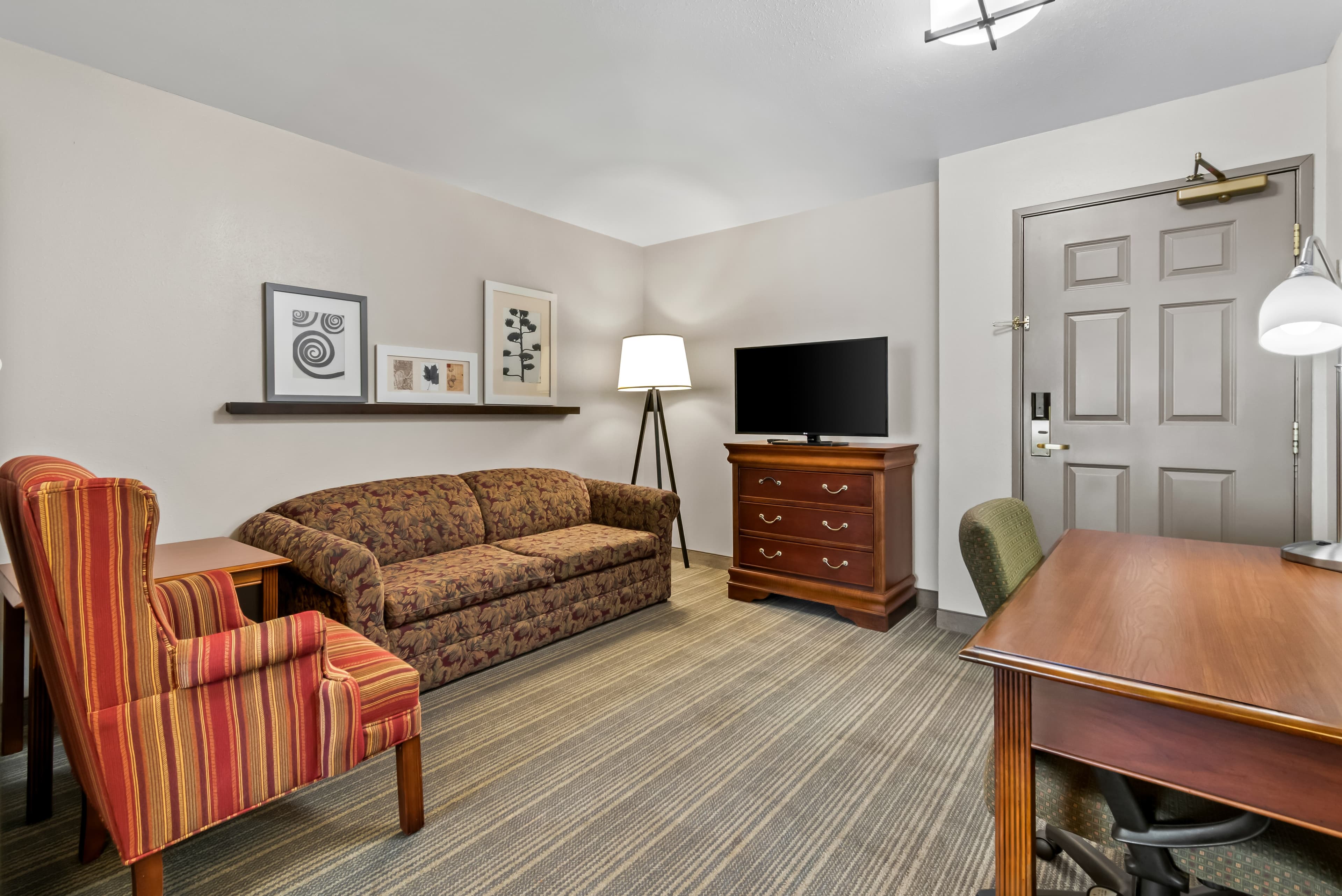 Country Inn & Suites by Radisson, Chambersburg, PA - Image 4