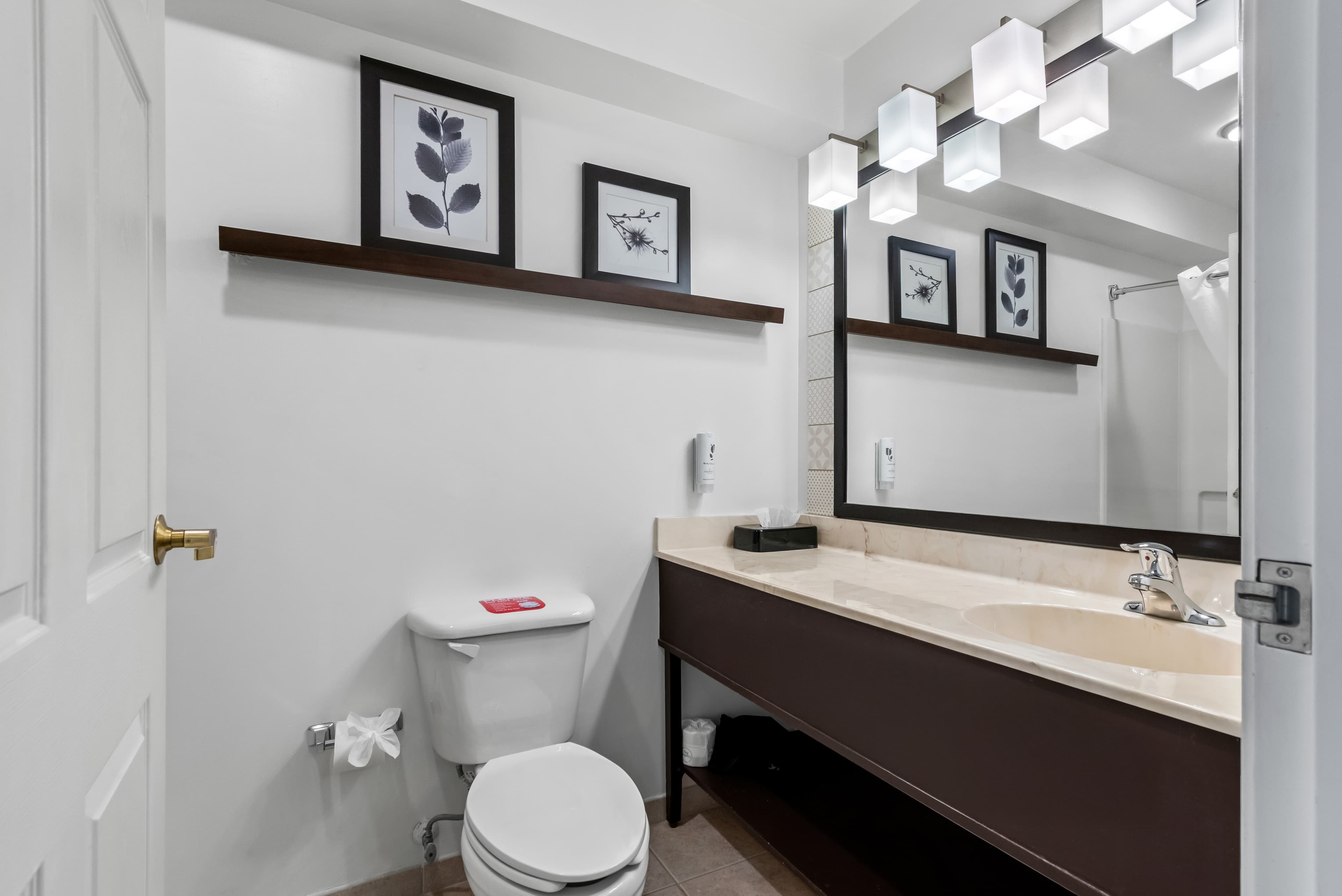 Country Inn & Suites by Radisson, Chambersburg, PA — 7