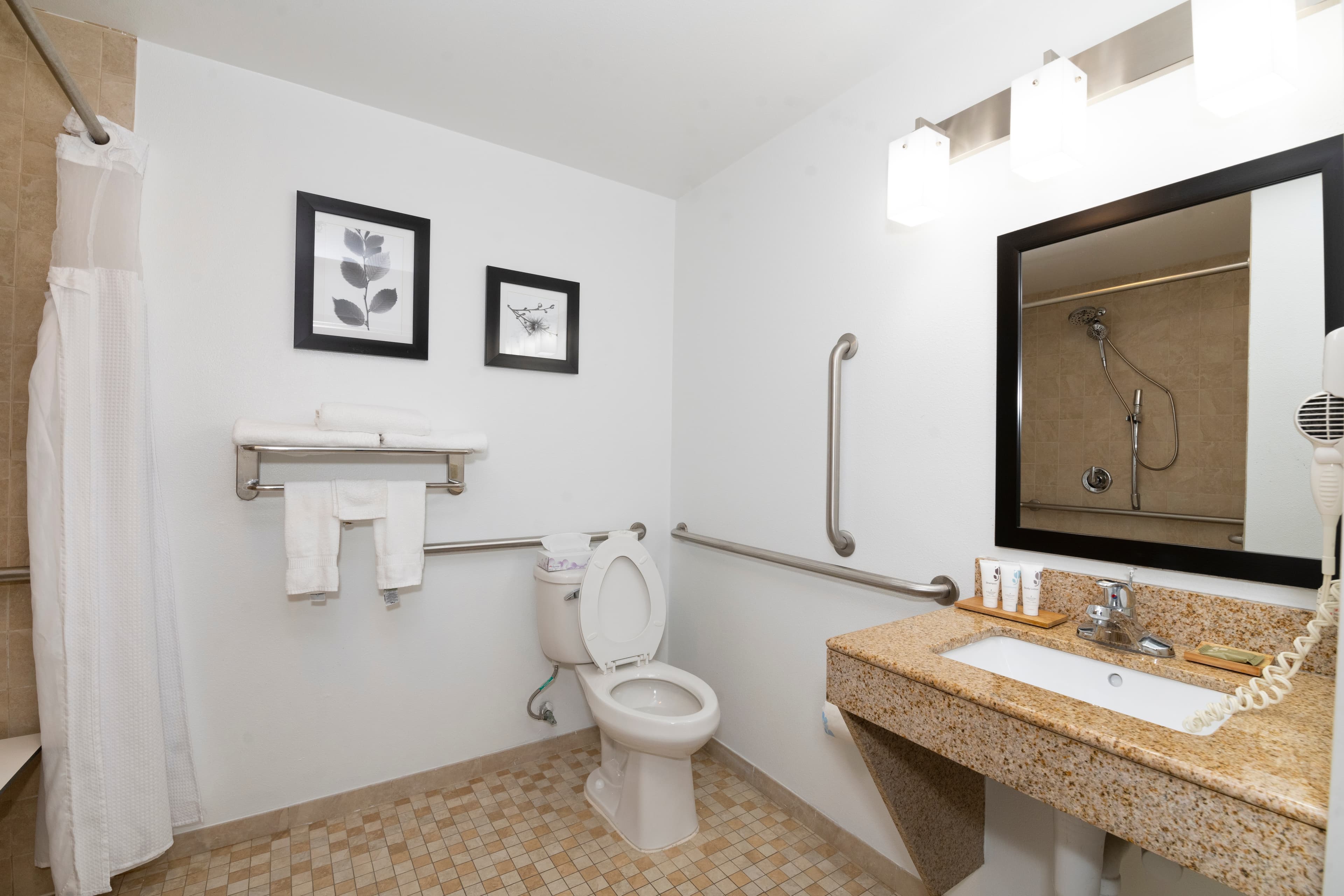 Country Inn & Suites by Radisson, Harrisburg - Hershey West, PA - Image 3