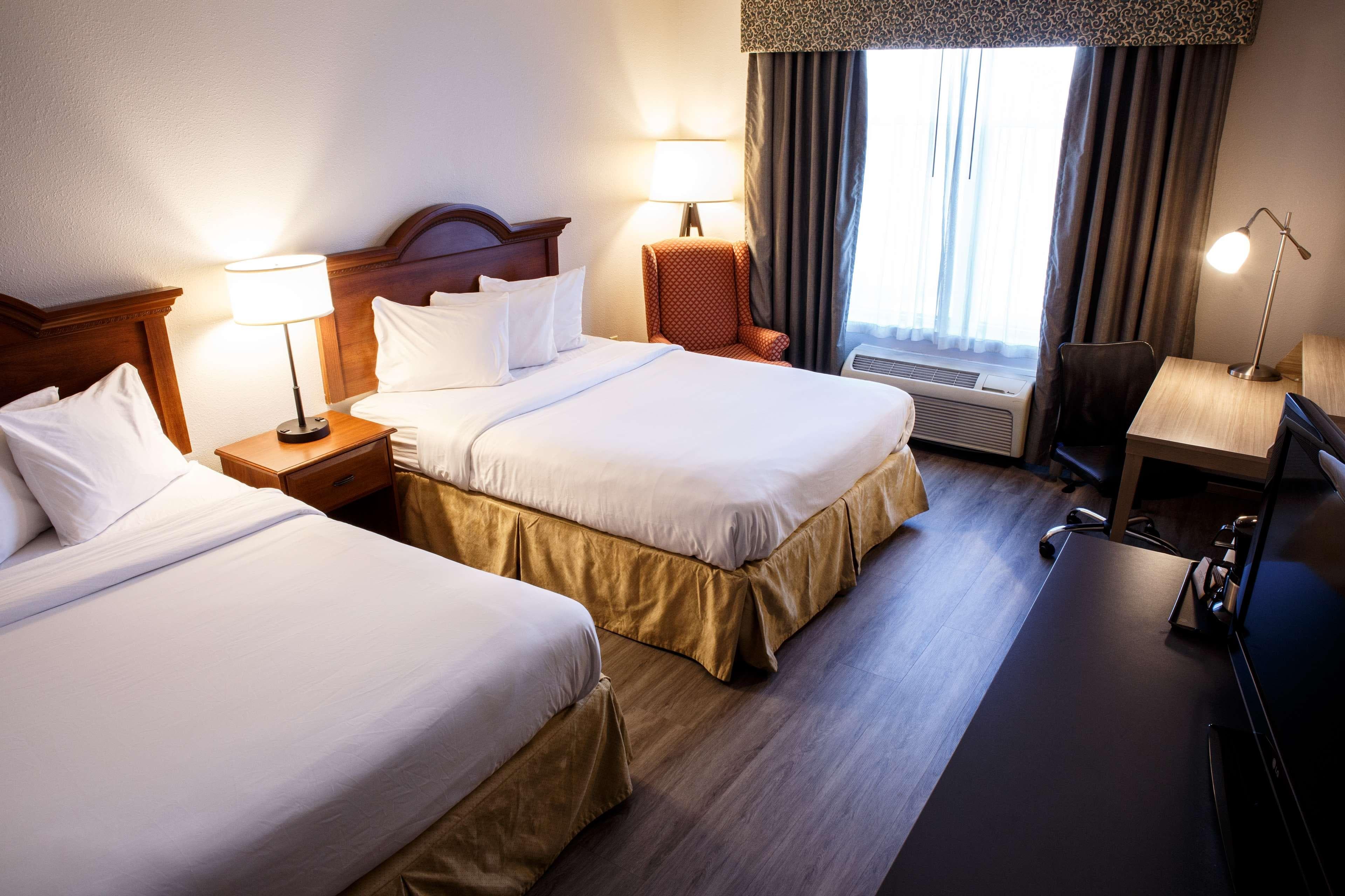 Country Inn & Suites by Radisson, Harrisburg West Mechanicsburg — 9