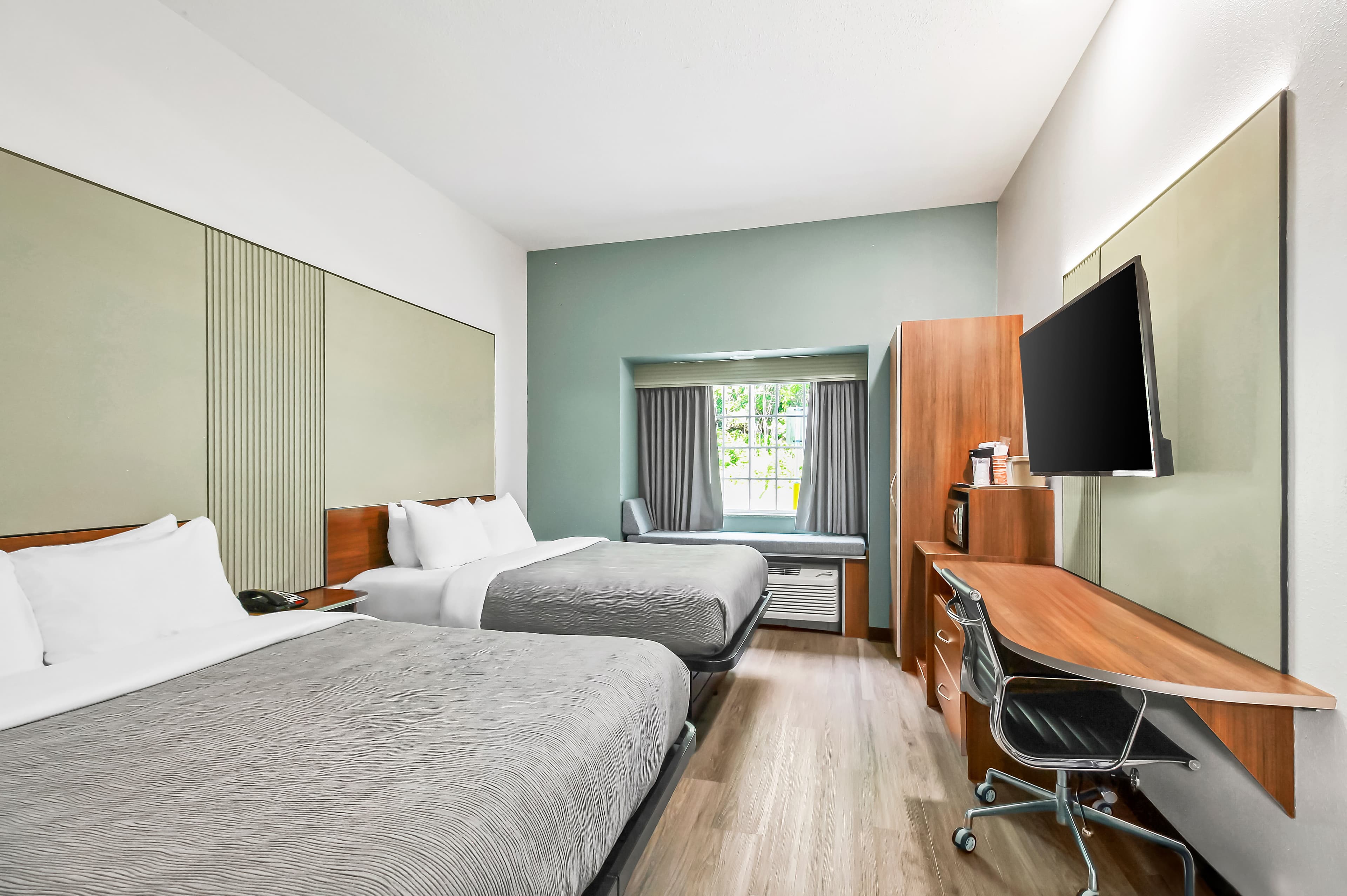 Quality Inn & Suites — 11