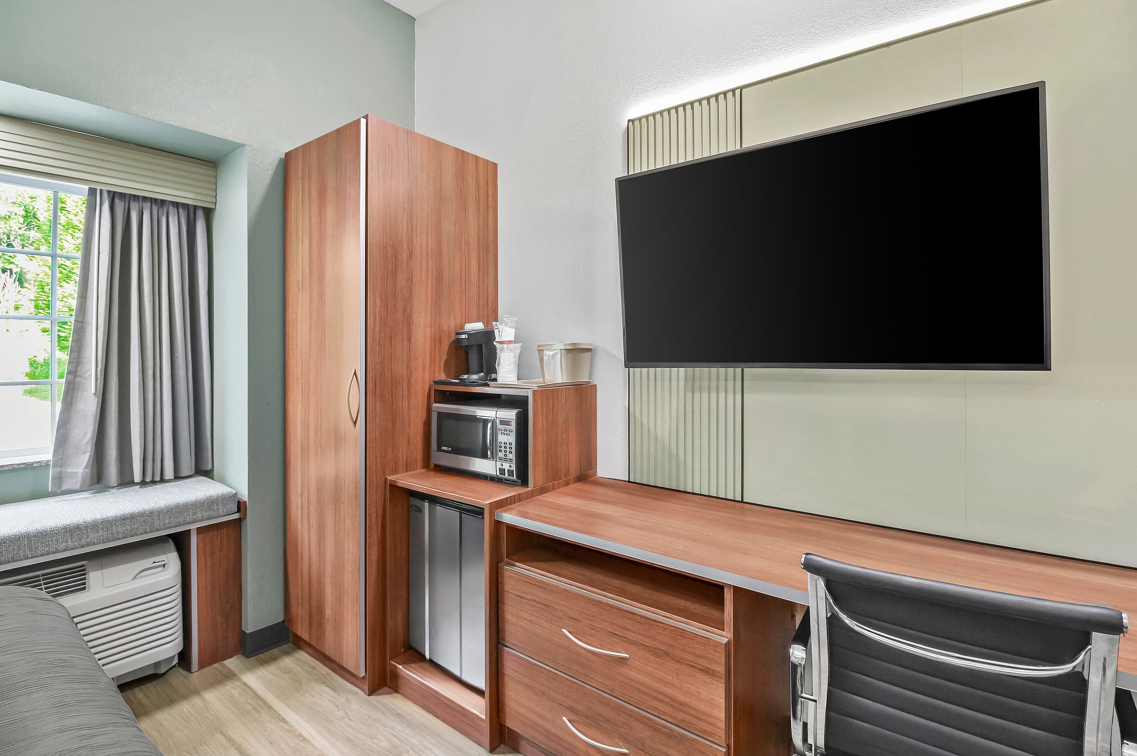 Quality Inn & Suites — 13